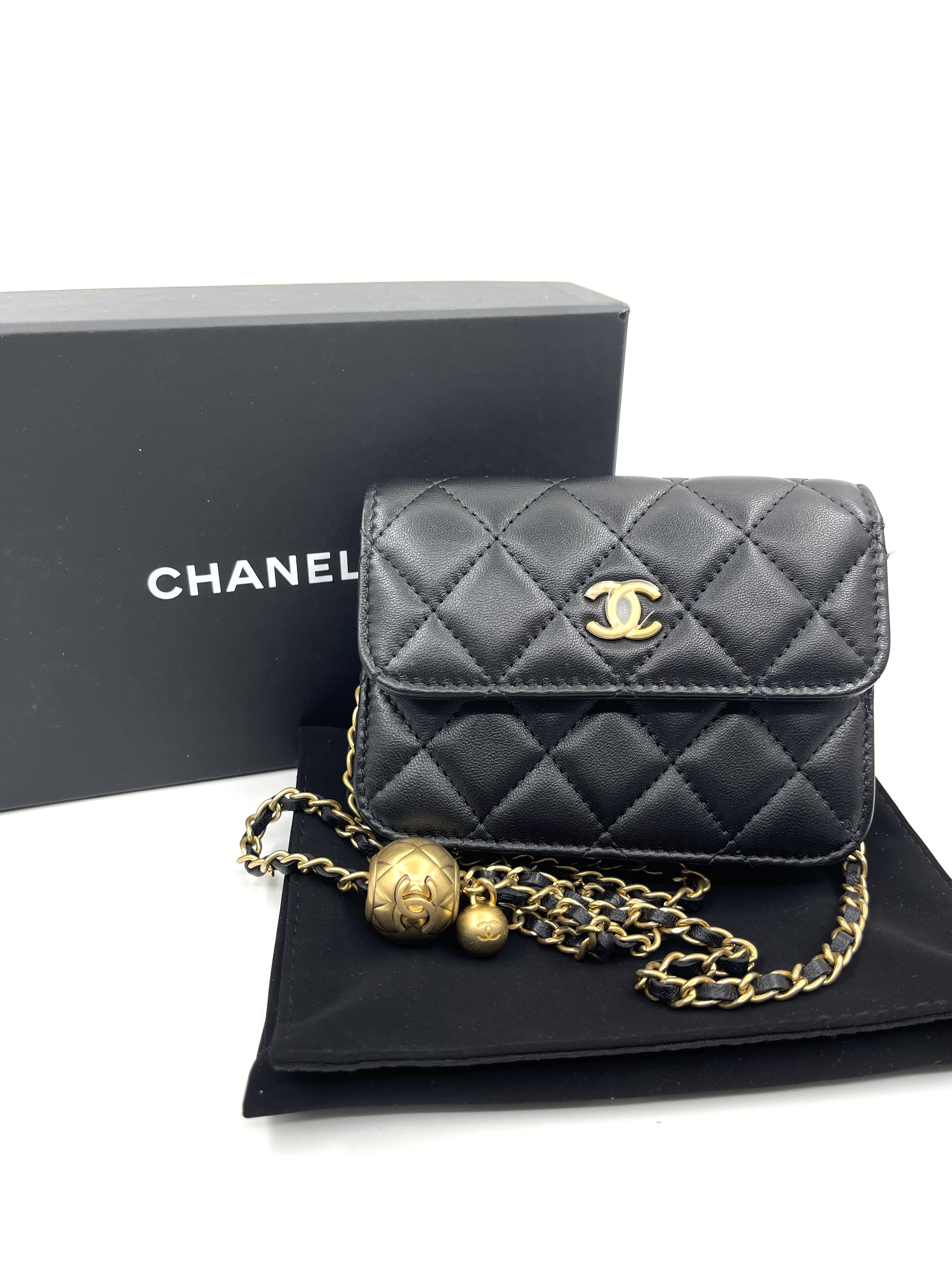 Pre-Owned CHANEL Pearl Crush Mini Wallet With Chain Black Lambskin Aged Gold Hardware