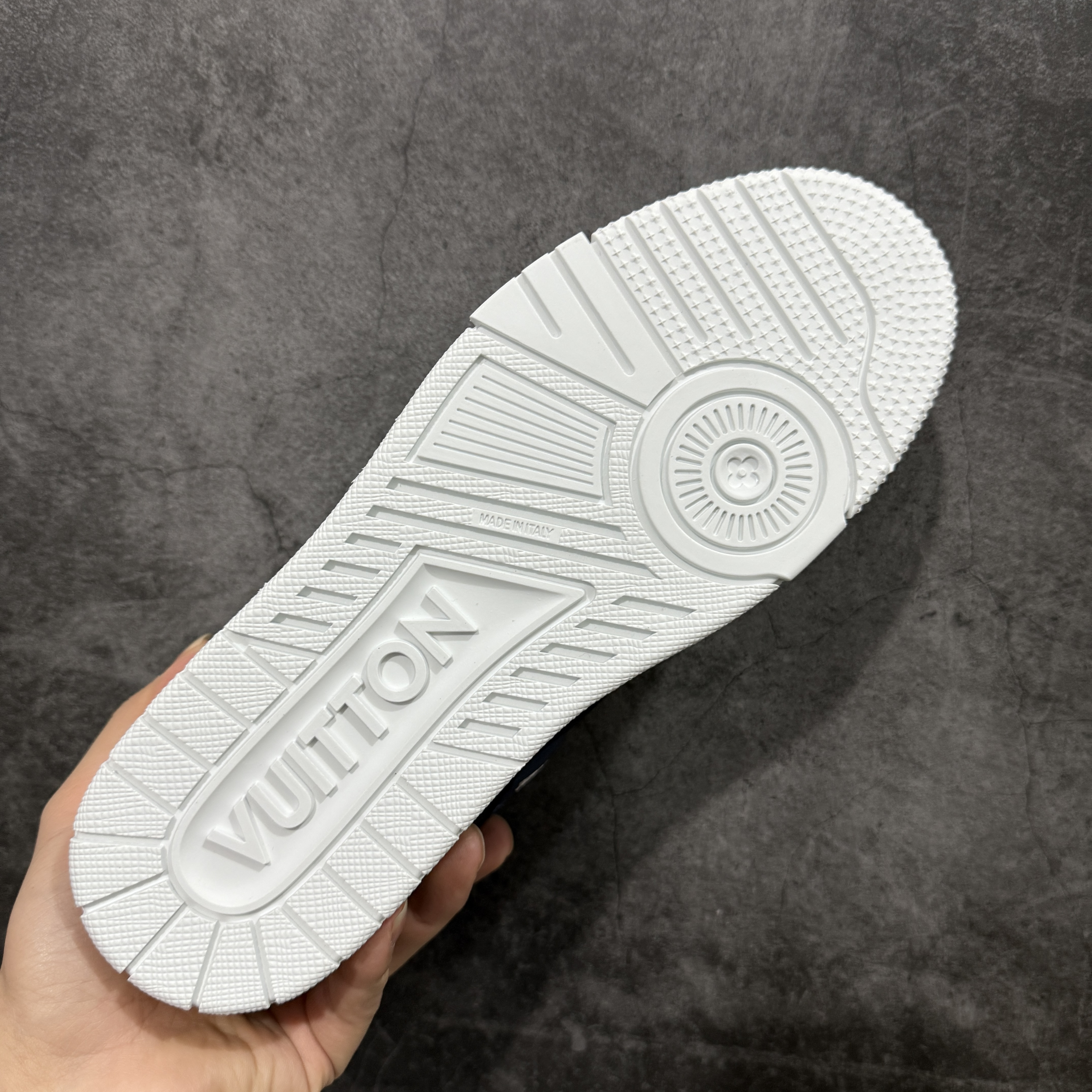 Louis Vuitton LV Trainer 