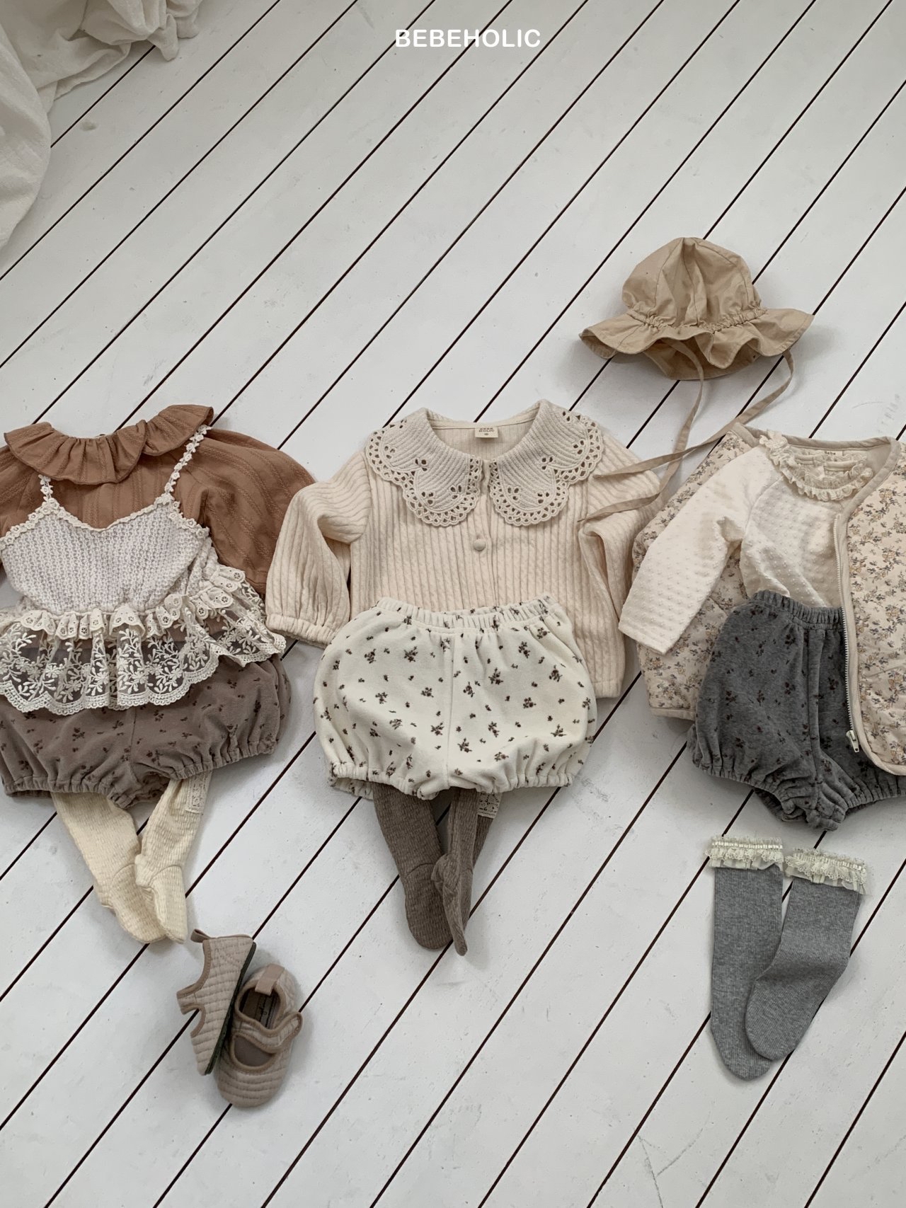 🌸預訂 韓國直送🌸🇰🇷BEBEHOLIC三色蕾絲口袋碎花燈籠褲