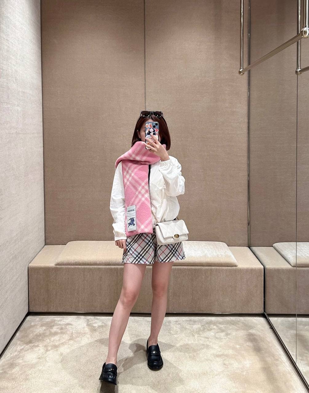 限時優惠✨冬天❄️斷貨✨訂貨🍒Burberry 熱賣款scarf  100%wool  / Size 182x30cm