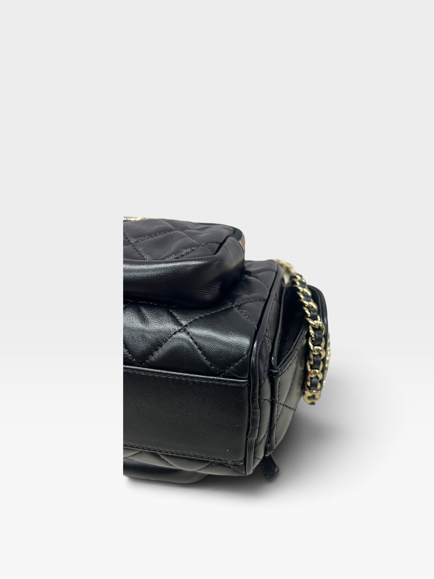 Pre-Owned CHANEL Preppy Pocket Camera Bag / Product Code: 092507
