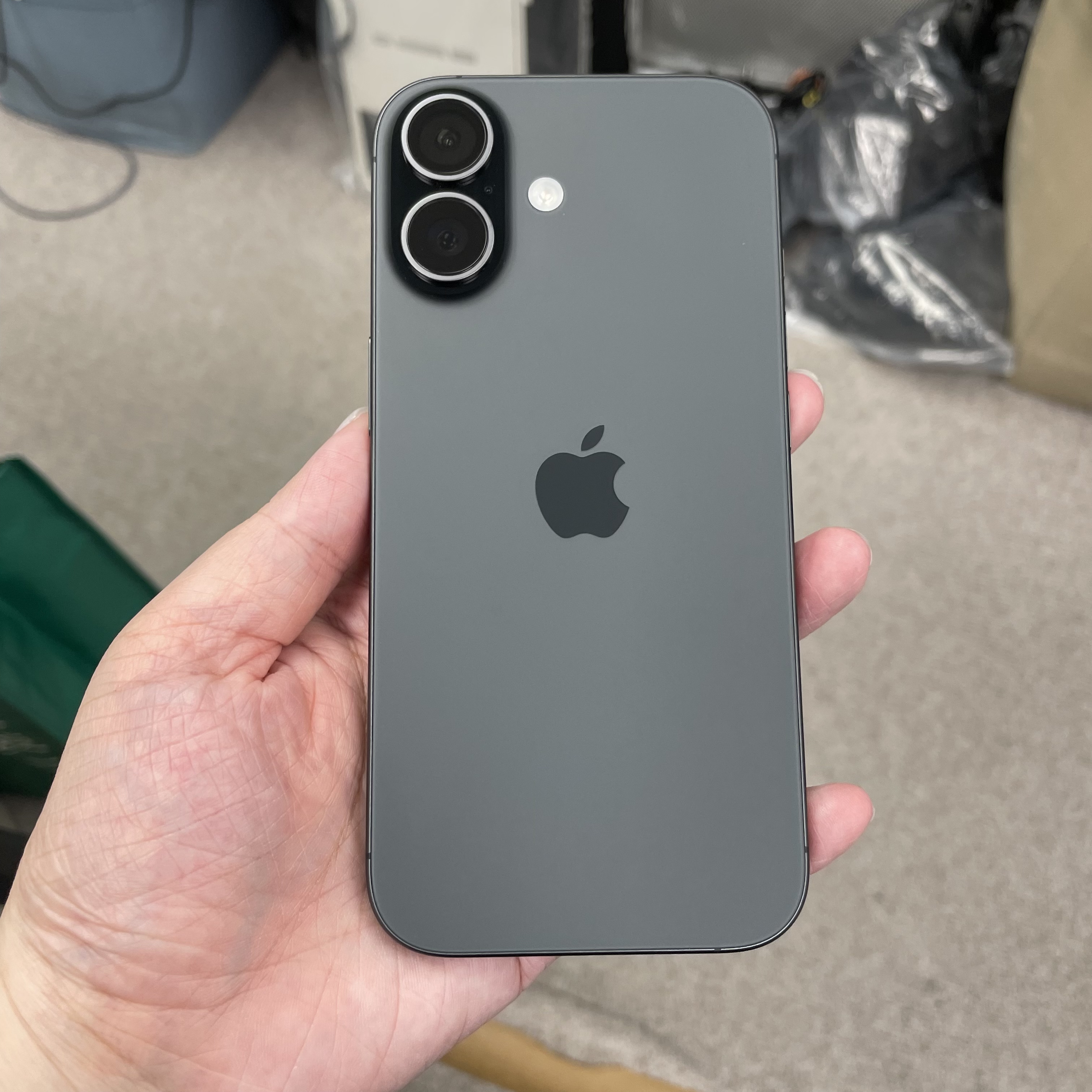 *6674 17 完美機 256GB 電100 黑色 black