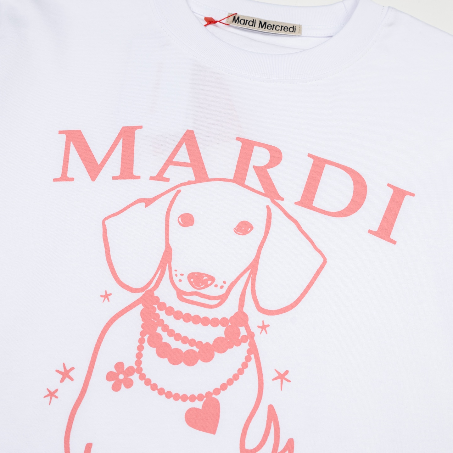 Mardi Mercredi Swing The Tail Ddanji Pearl Necklace T-shirt