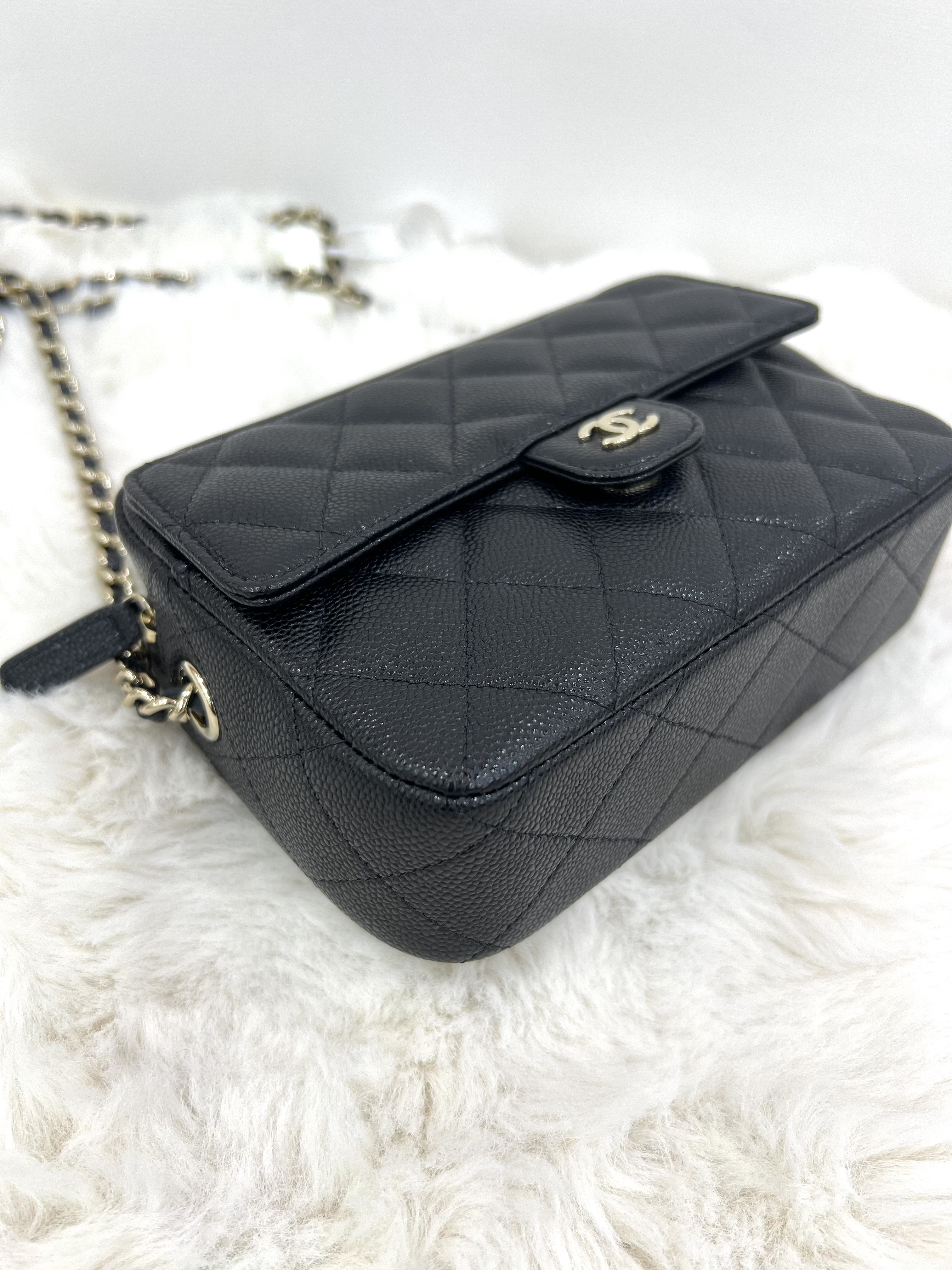 Pre-owned Chanel Matelasse Classic Chain Clutch / Product Code: 080921