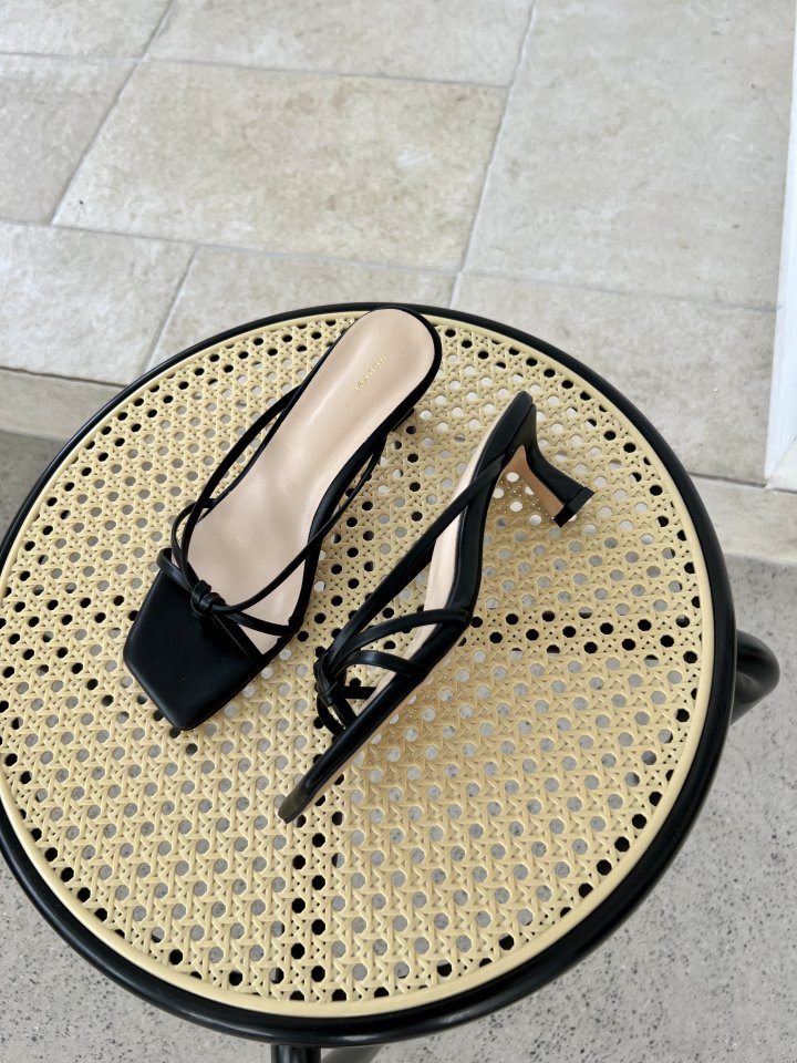 Straps Kitten Heels (4 colors)