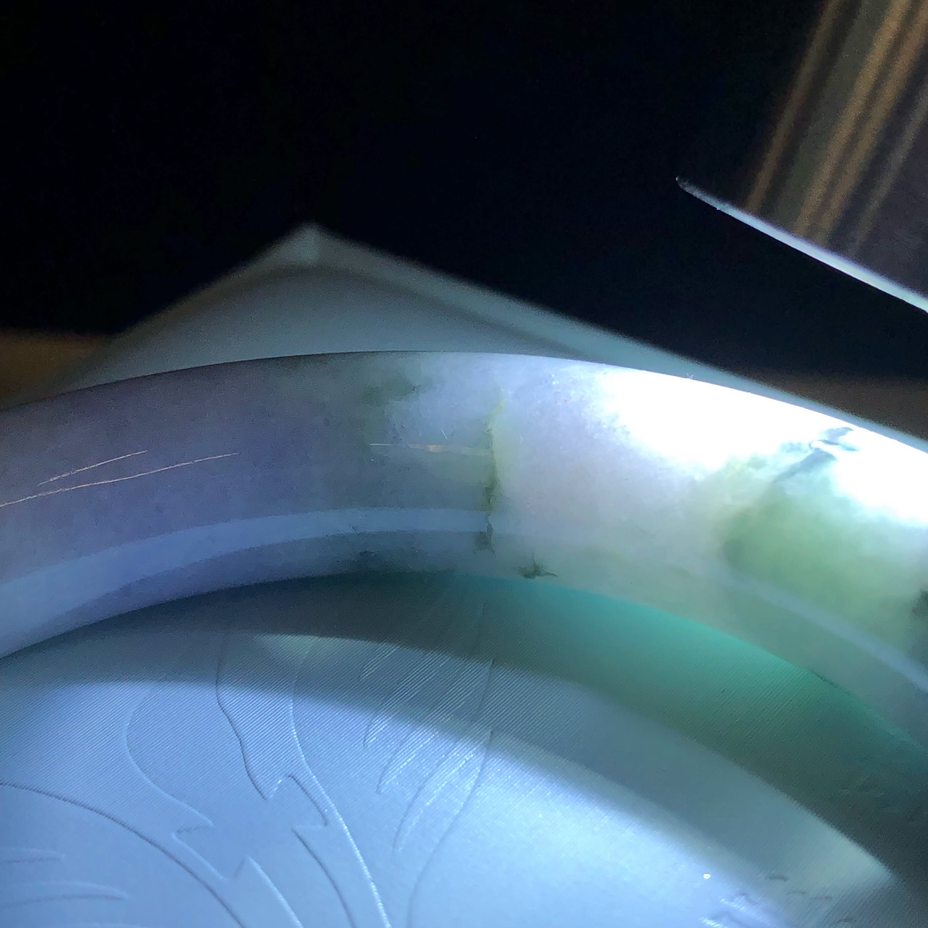 C06813 藍紫飄藍花圓鐲57.4mm(有裂)