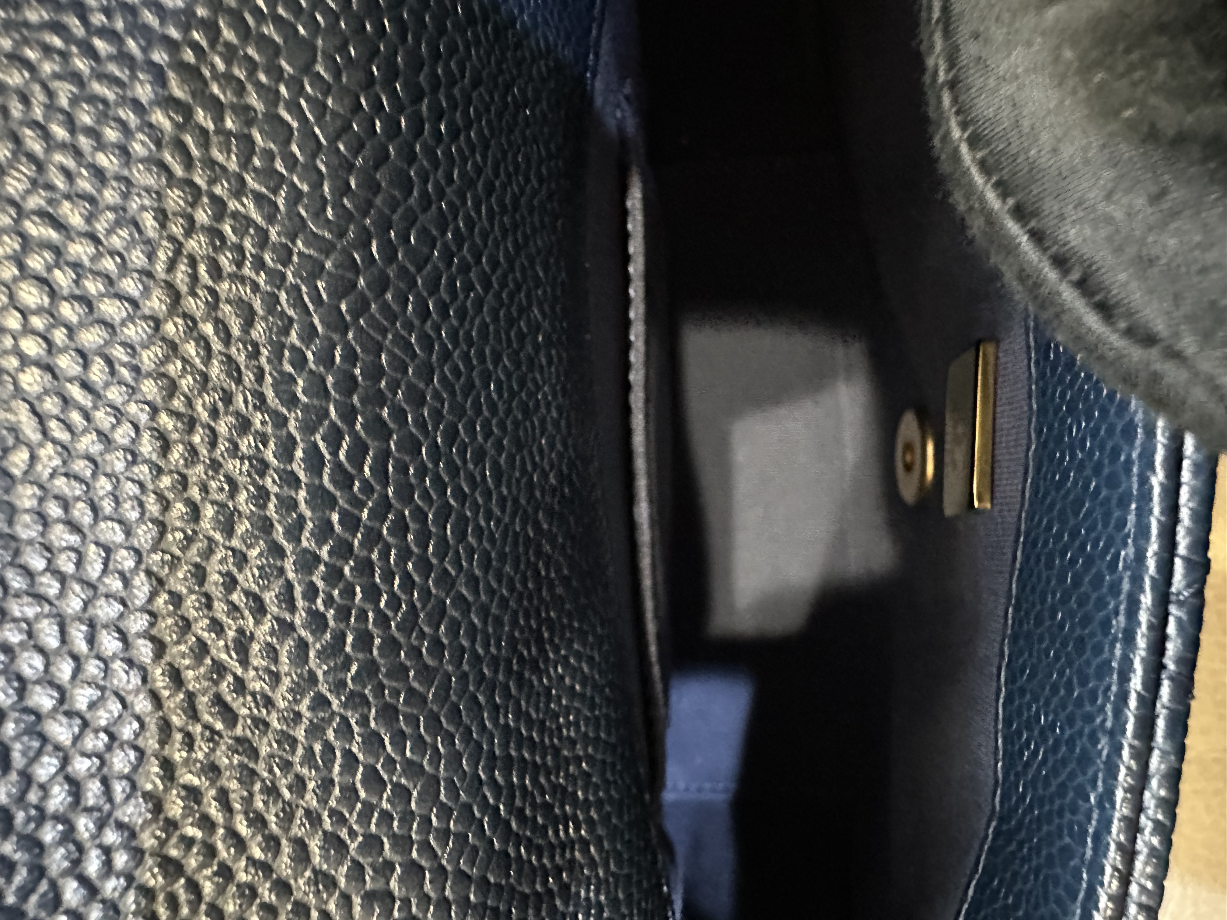 Pre-Owned Chanel Matelassé Chain Soul Flap Bag / Product Code: 26040520