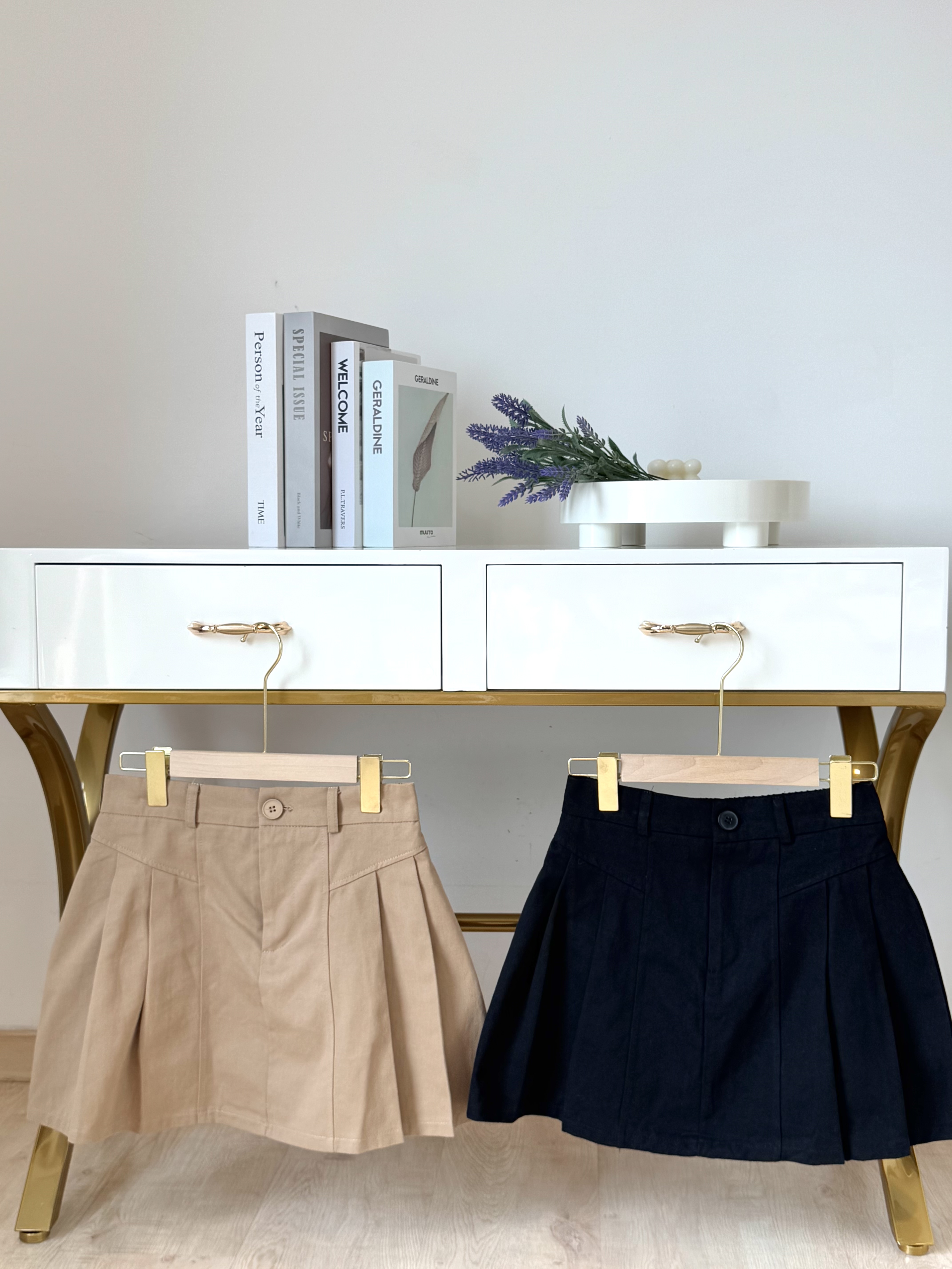 High Waist Aline Pleated Skirt 高腰A字半松紧百褶半裙 ( 2 Colours )