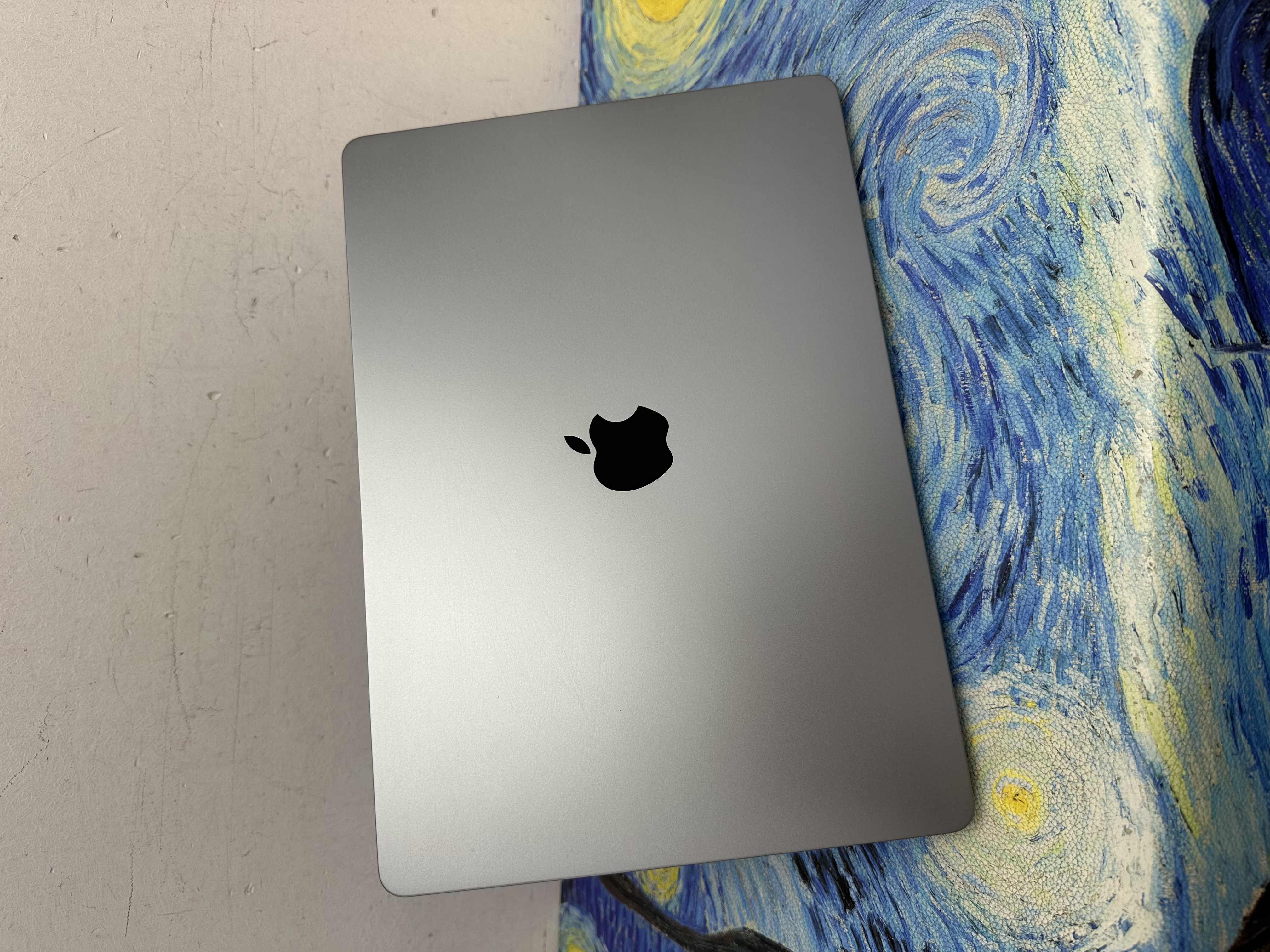 #5991 APPLE  MacBook Air M2 2023 M2 CPU/8GB Ram/256GB SSD/8核心GPU/Liquid Retina XDR Mon/15吋/太空灰🖤/Laptop /Notebook / Gaming / 文書機 / Movie / Netflix