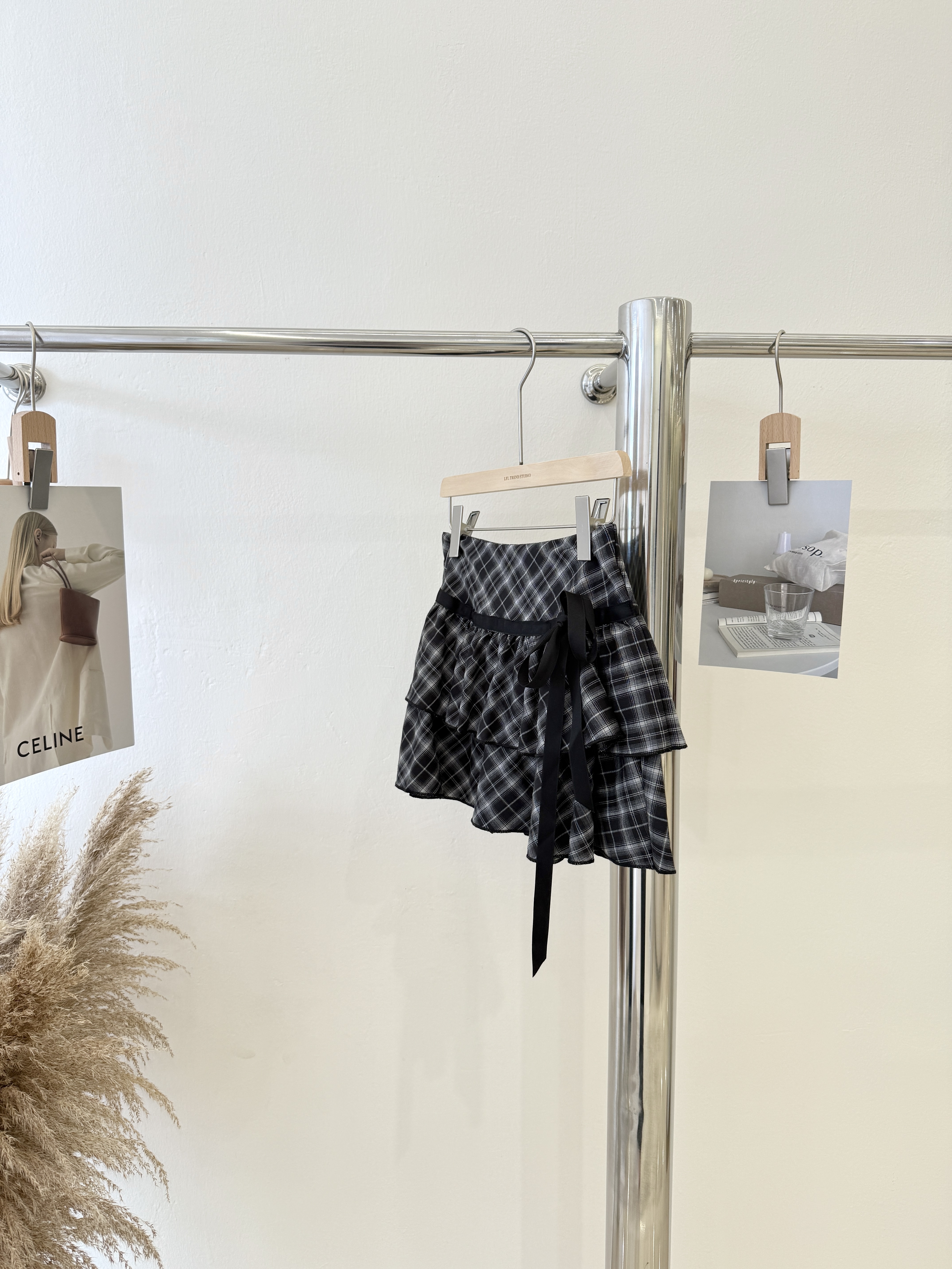 6811 韩系风格纹短裙