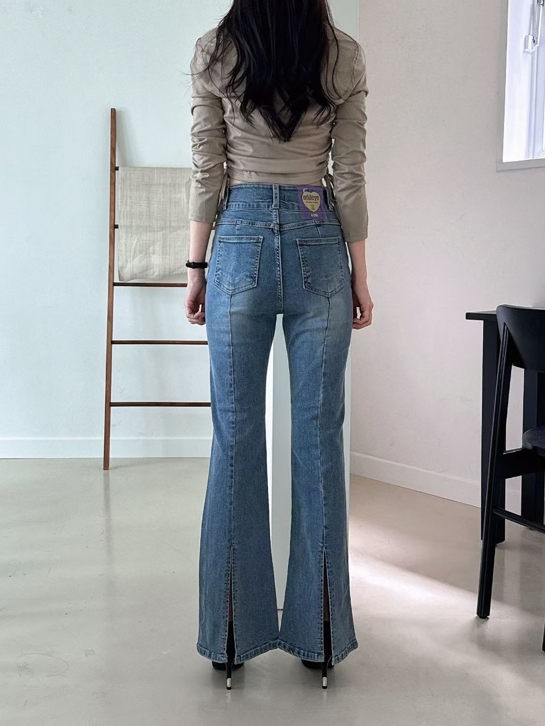 ♥︎ Parisienne High-Waist Flared Jeans