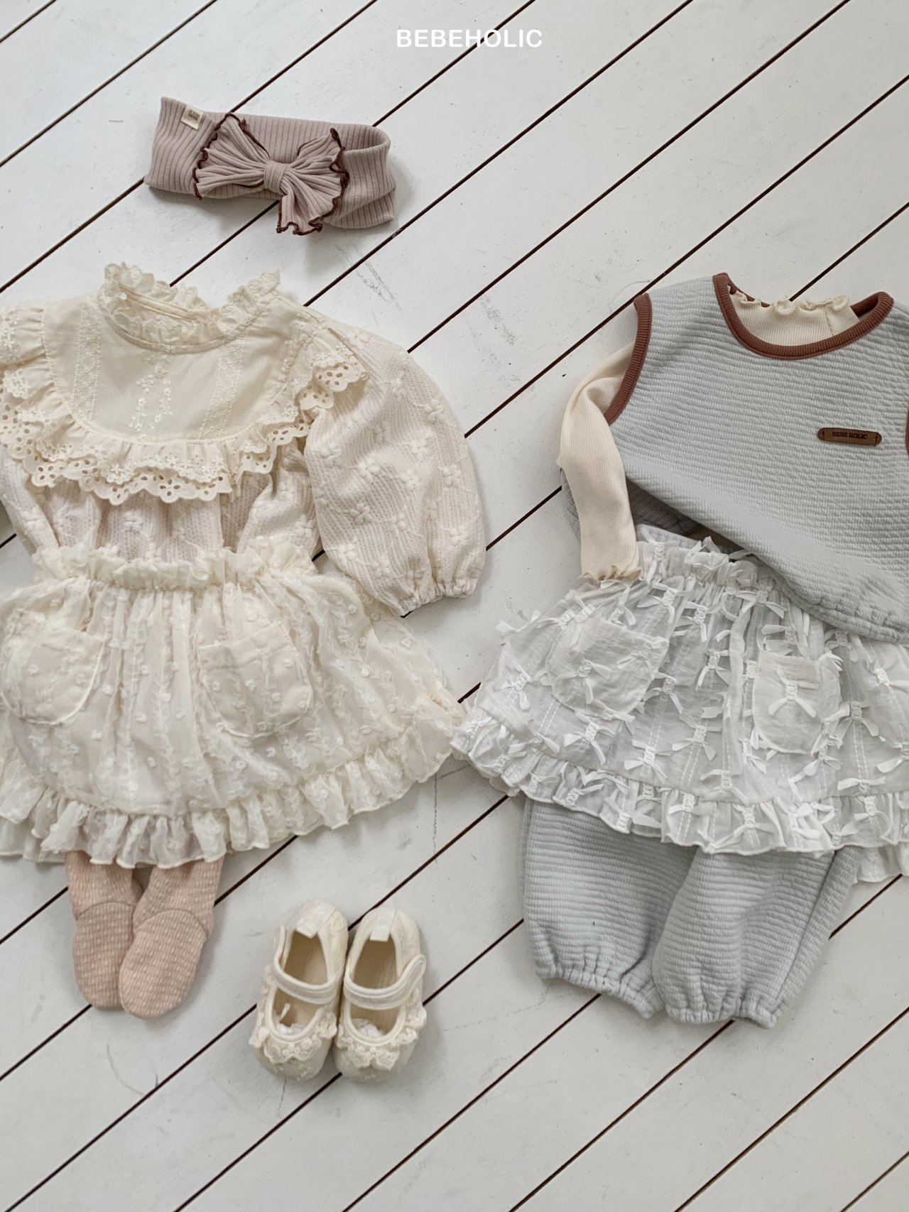 🌸預訂 韓國直送🌸🇰🇷BEBEHOLIC兩色法式絲帶蕾絲半身裙