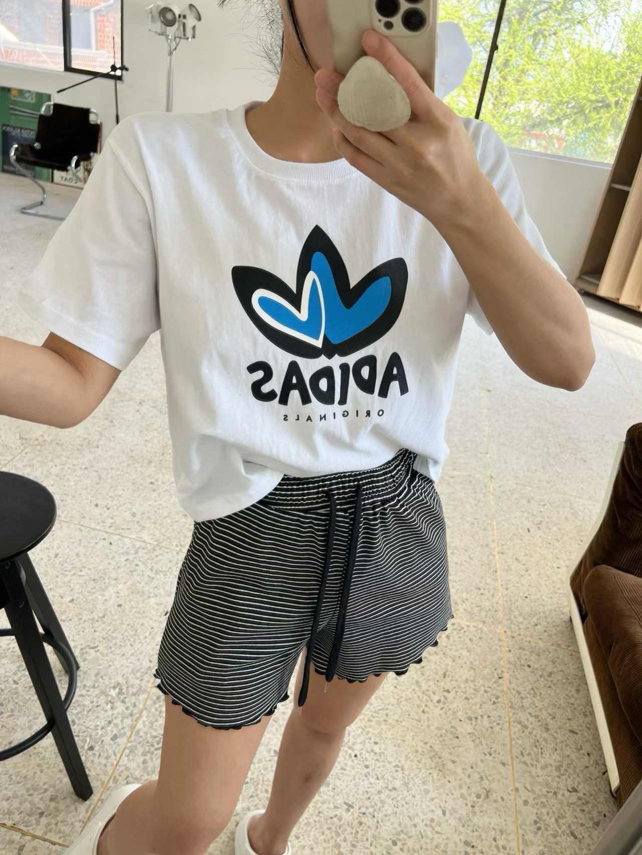 ＜限時預購＞變奏版三葉草 Tee  TW260307K01 《9/3截單，預計4月中旬到港》