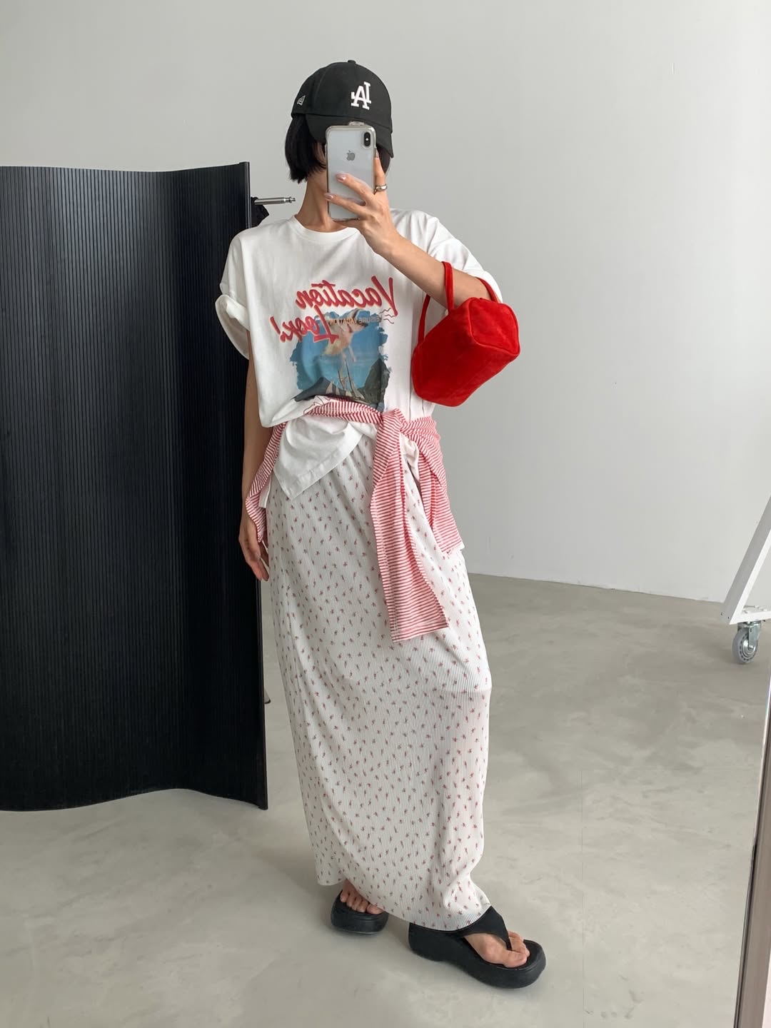 🇰🇷東大門女裝 | Graphic T (White/Black)