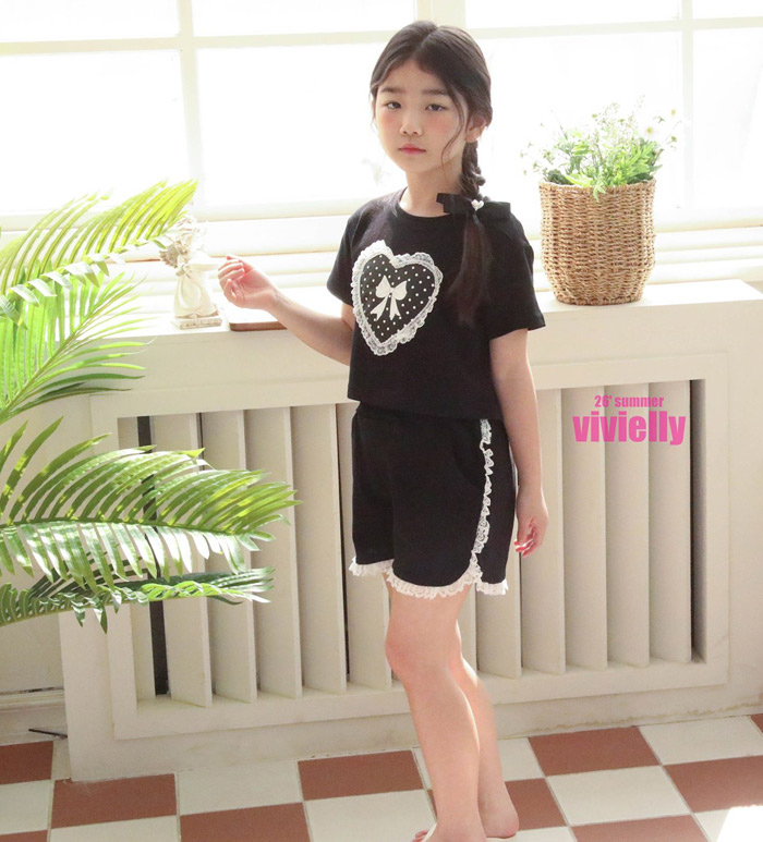 🇰🇷Vivielly tee