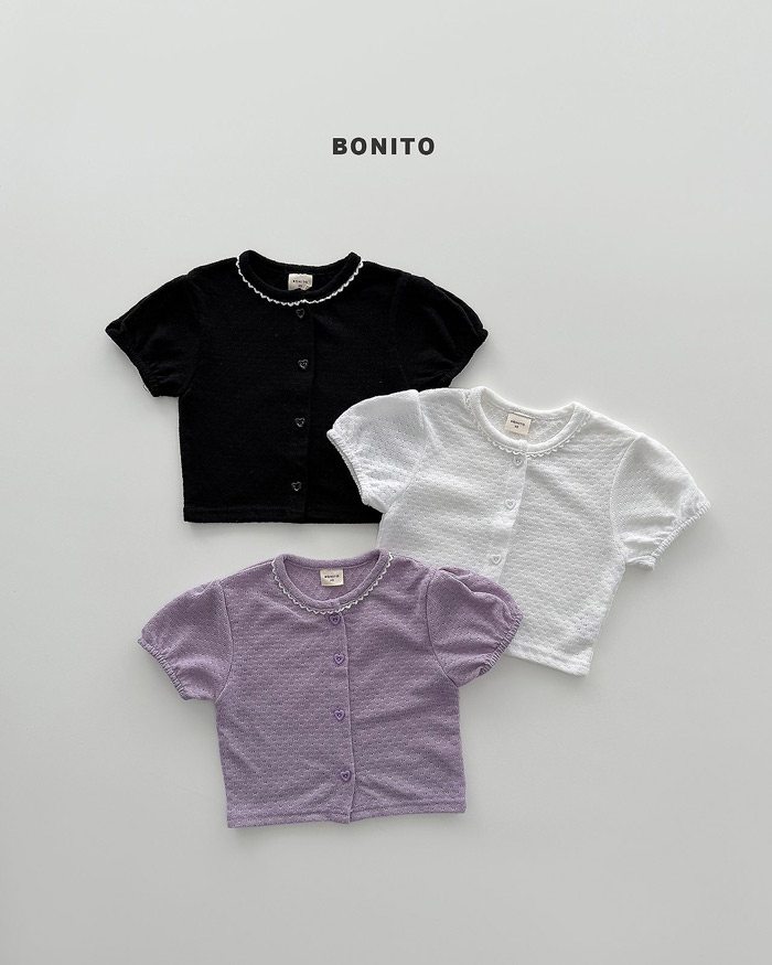 以下是您發送的圖片對應的幾個產品標題選項：* **Bonito 女童開襟衫套裝*** **Bonito 兒童紐扣上衣*** **甜心開襟衫系列**