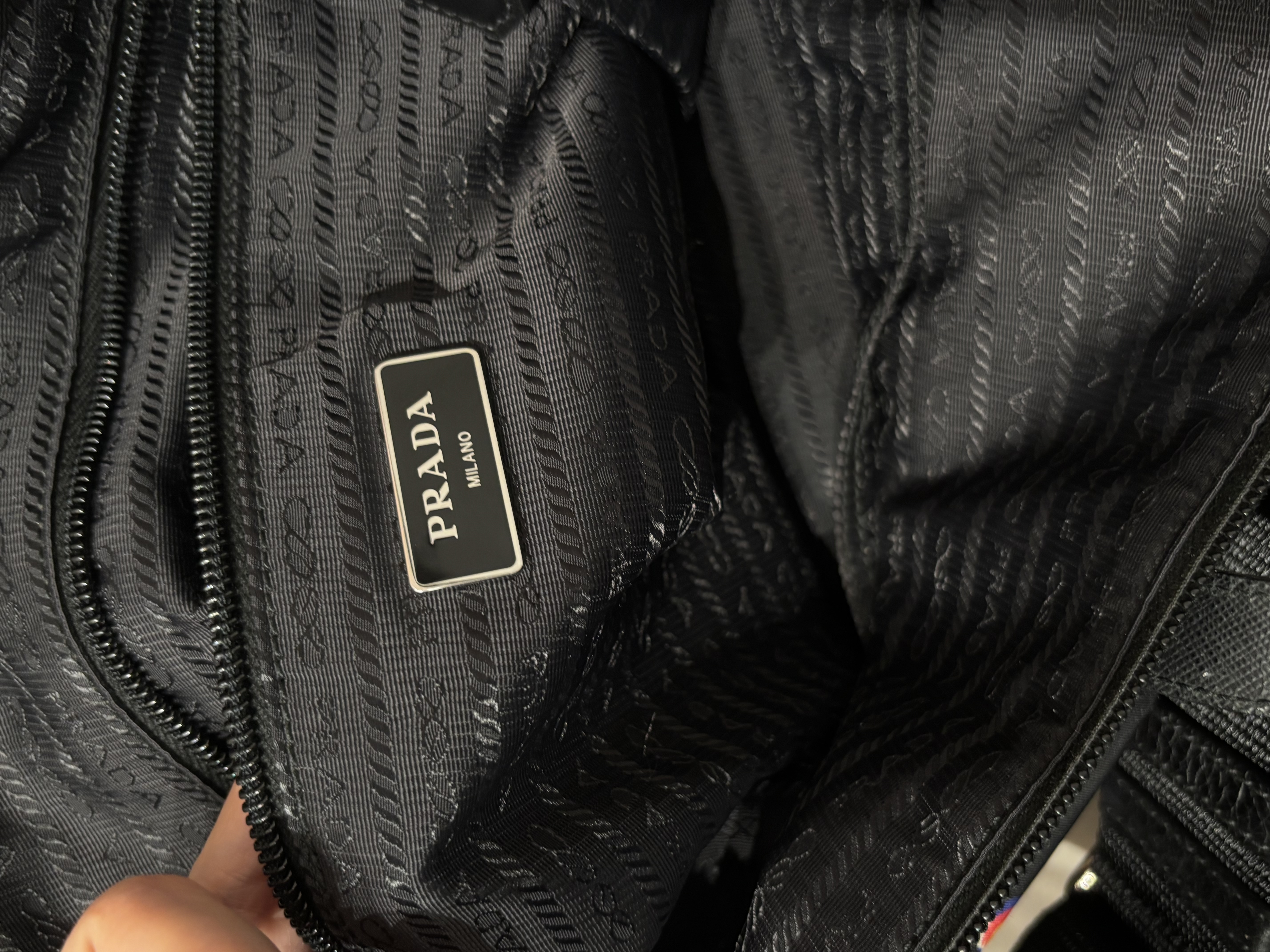 Prada nylon 2way bag 100%Authentic,95%new  ✅strap 