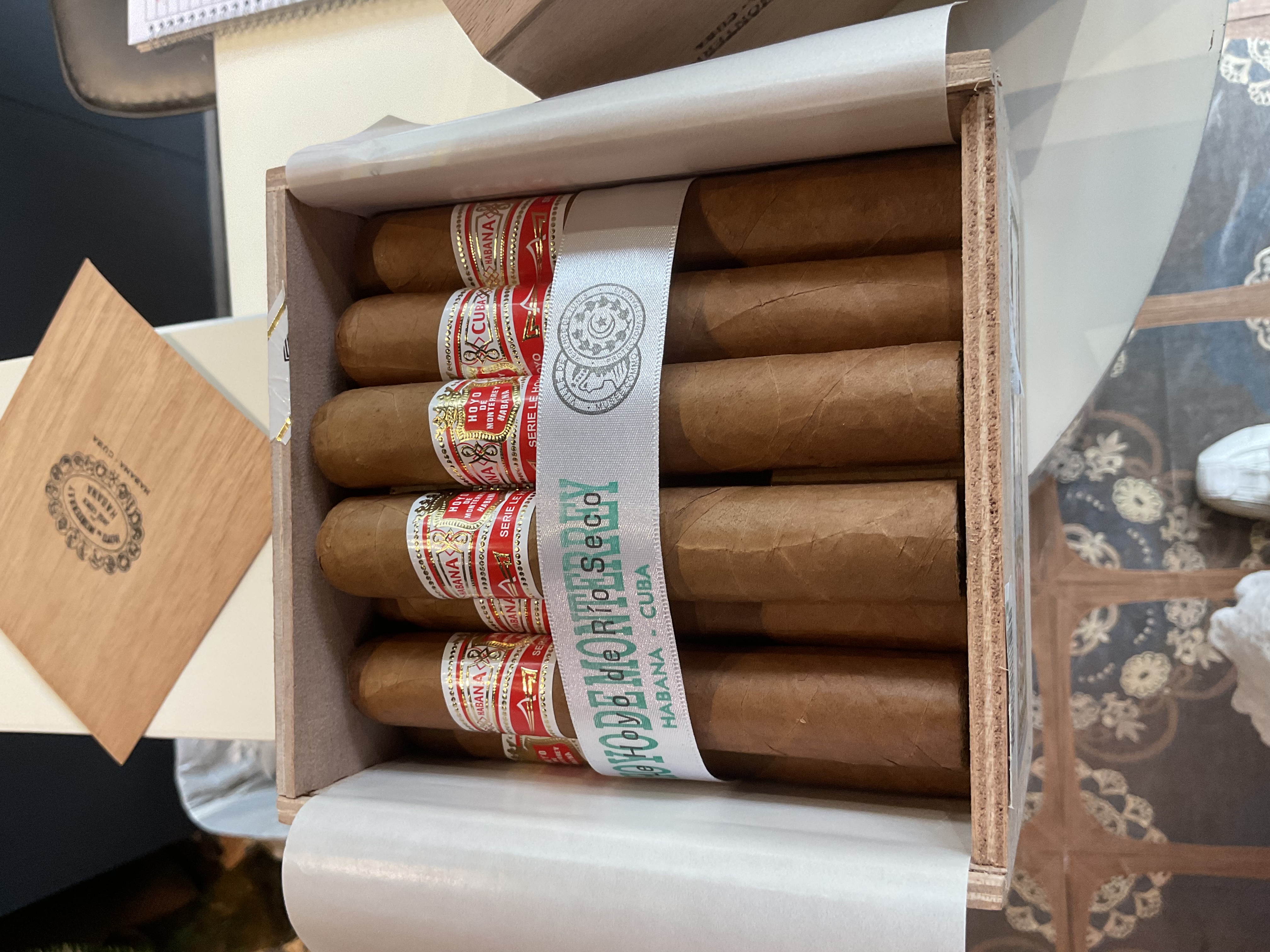 HOYO DE MONTERREY好友蒙特雷賽科 （單支）