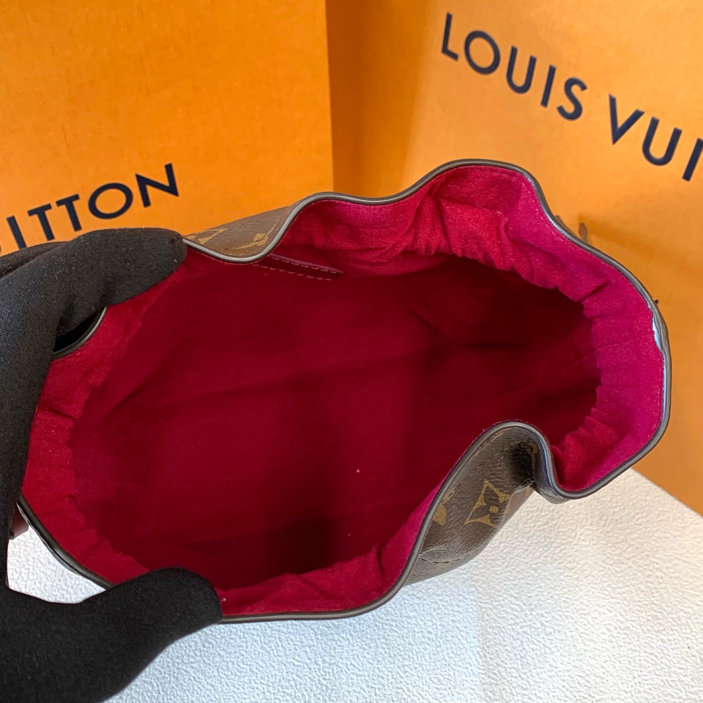 【預訂貨品】LV 經典老花福袋