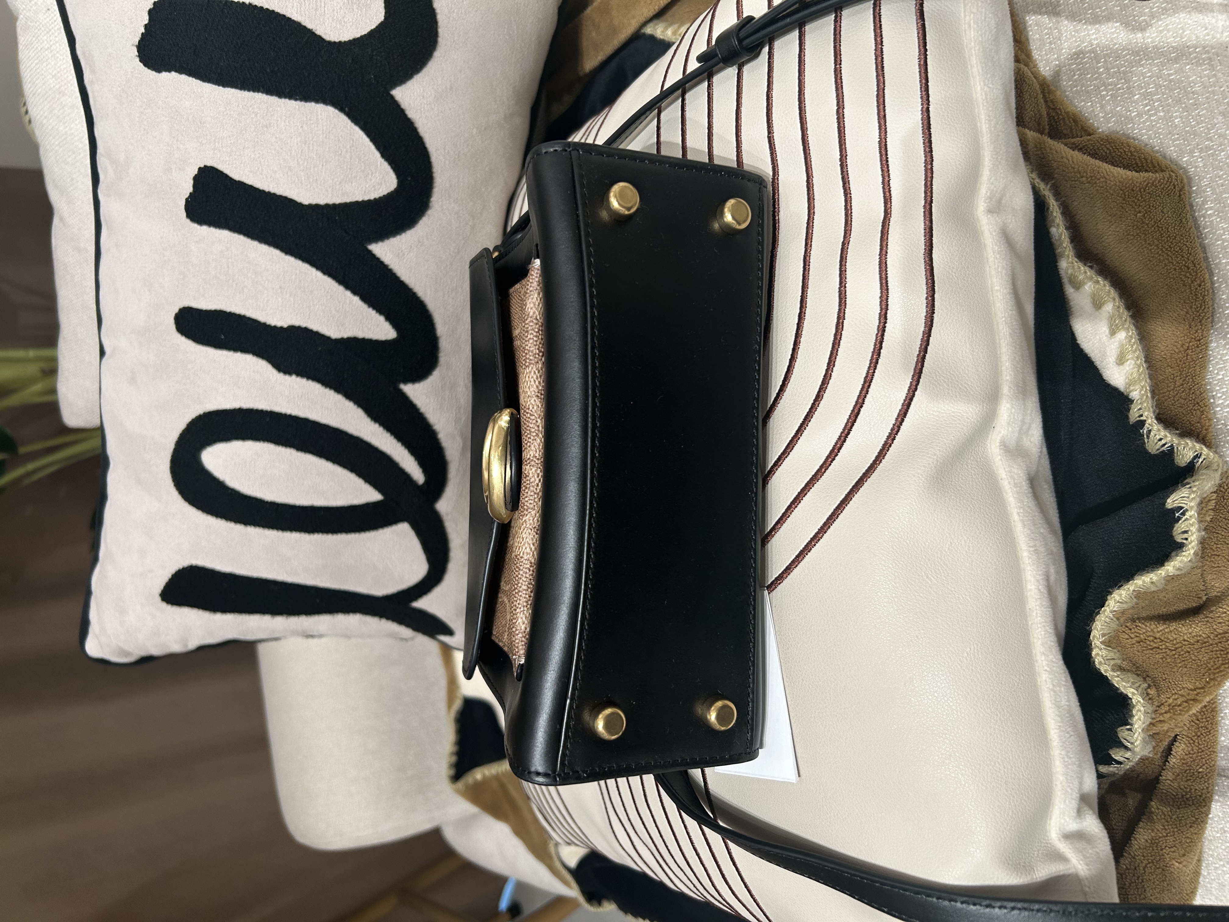 COACH tabby Black Calfskin, 2 way bag 黑色小牛皮 100%Authentic, 95%New ✅Dust bag