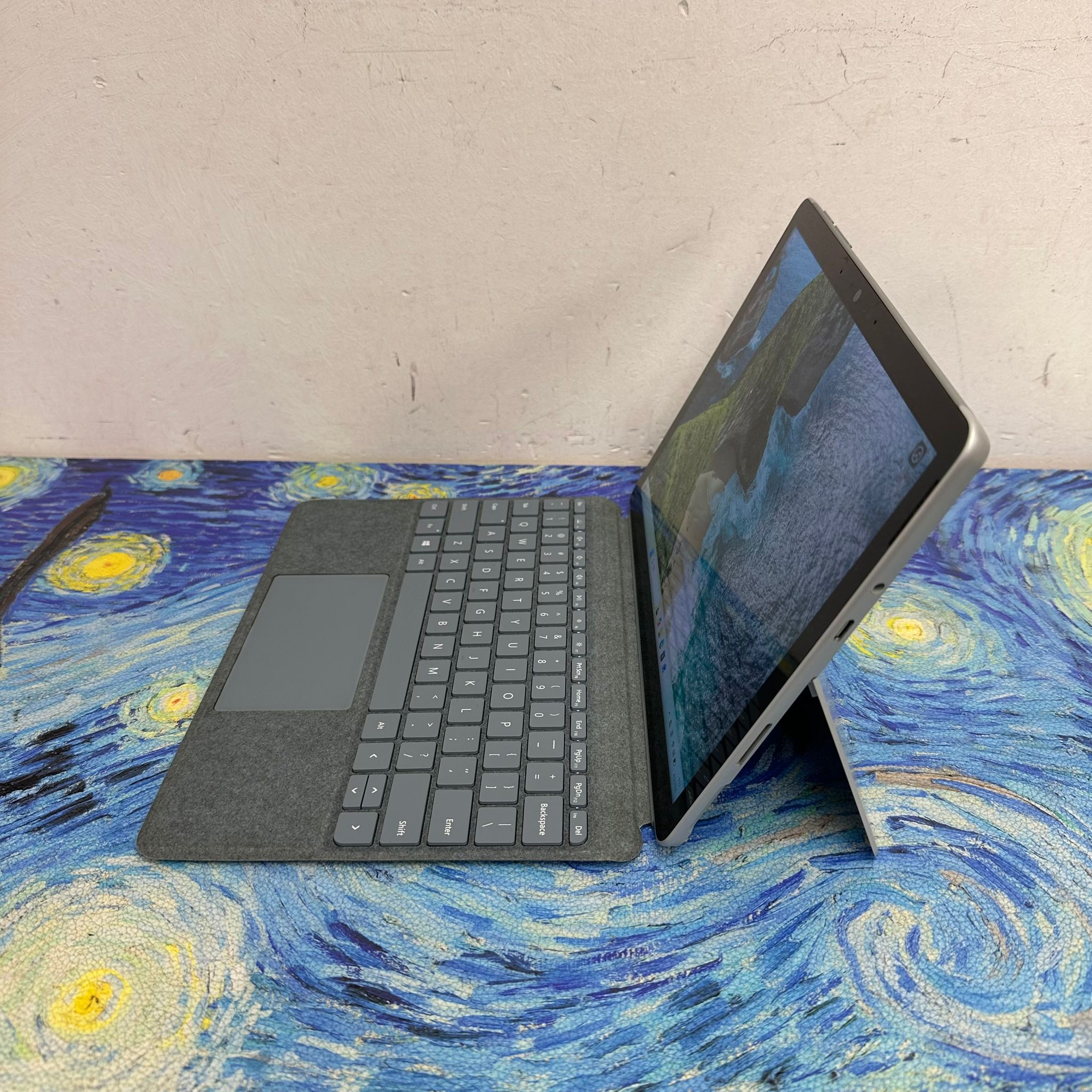 Microsoft surface GO 2 4425Y/4,8GB Ram/64,128GB SSD/高清touch mon/可插記憶卡加大容量/10.5寸 Mon/ 平板 / Tablet / Notes / Office / Work / YouTube / Netflix