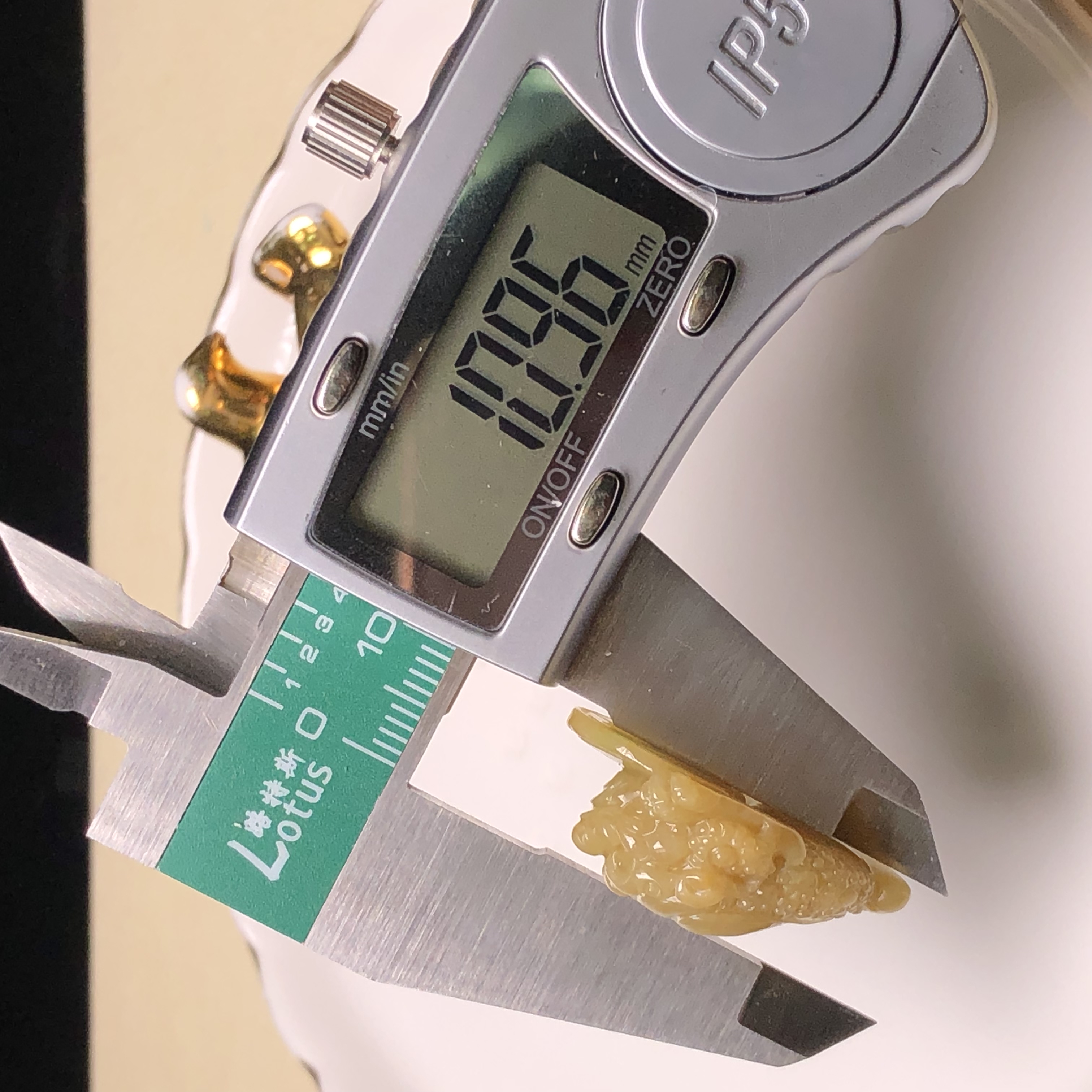 B08602 滿翡三腳金蟾