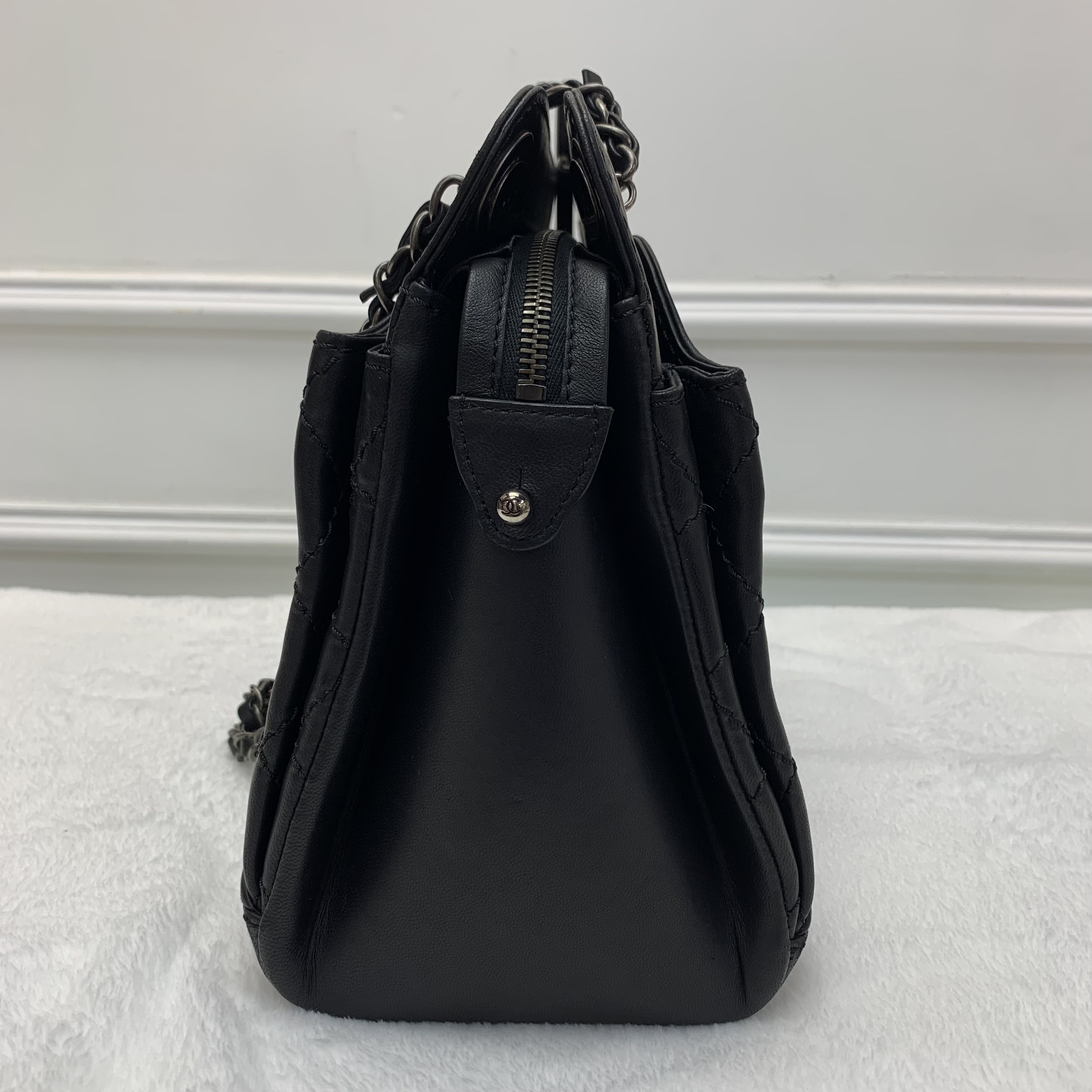 中古包🖤Chanel黑色小羊皮金屬鎖鏈肩背袋