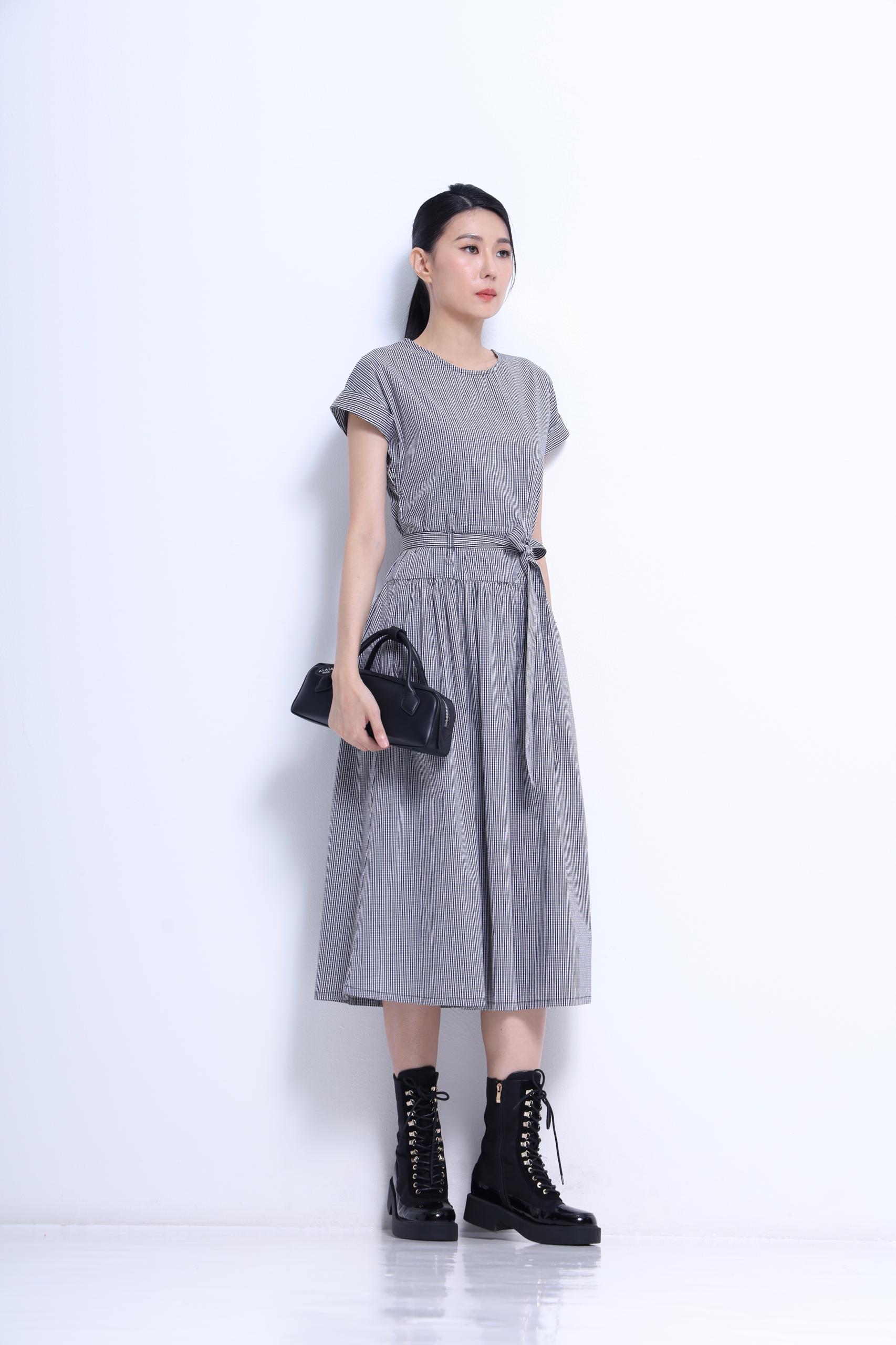 CD2157 ROUND NECK TIERED FLARE MIDI DRESS