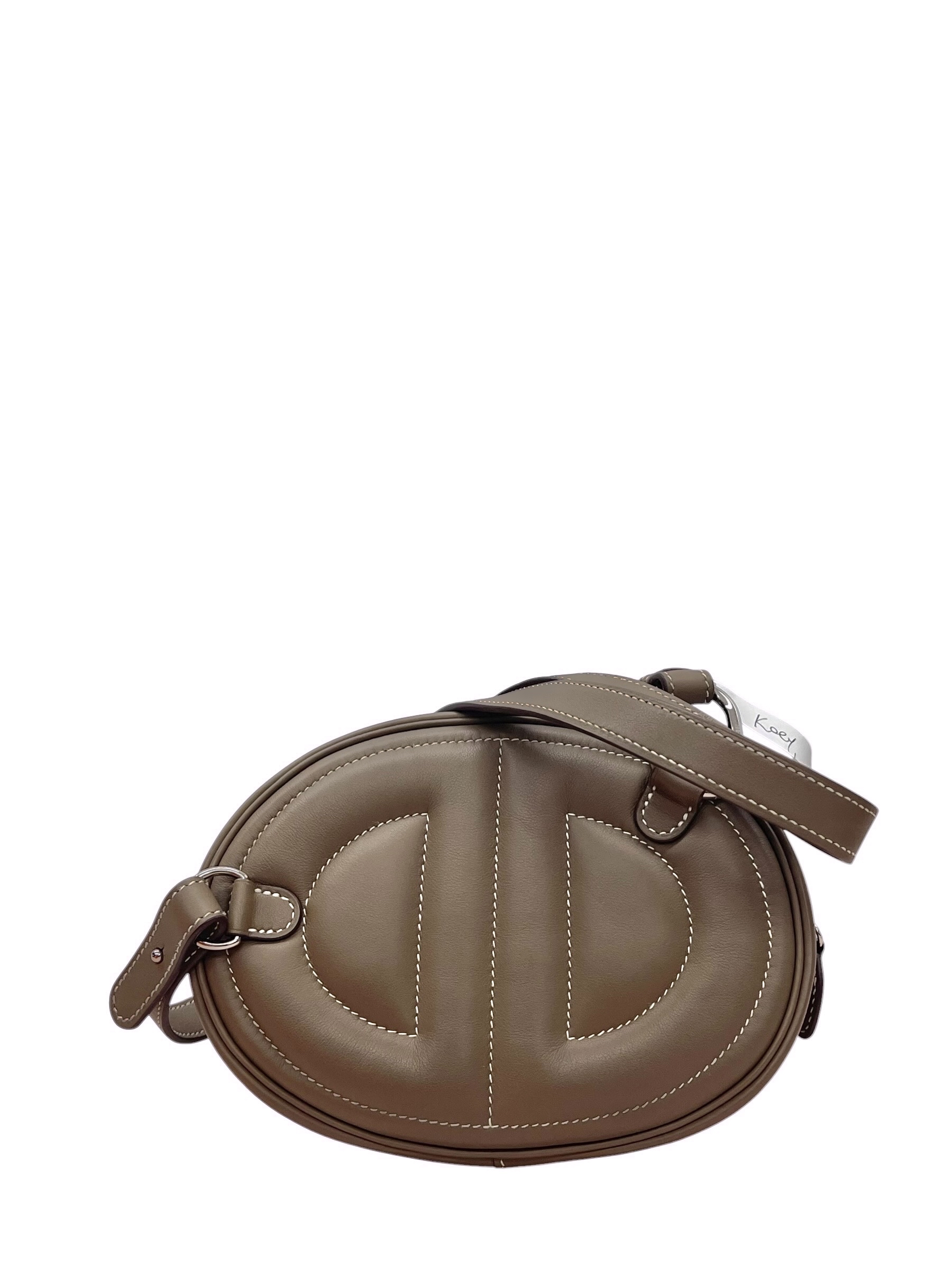Pre-owned Hermes In The Loop BNANE VEAU Swift Stamp Z / Product Code: 081307