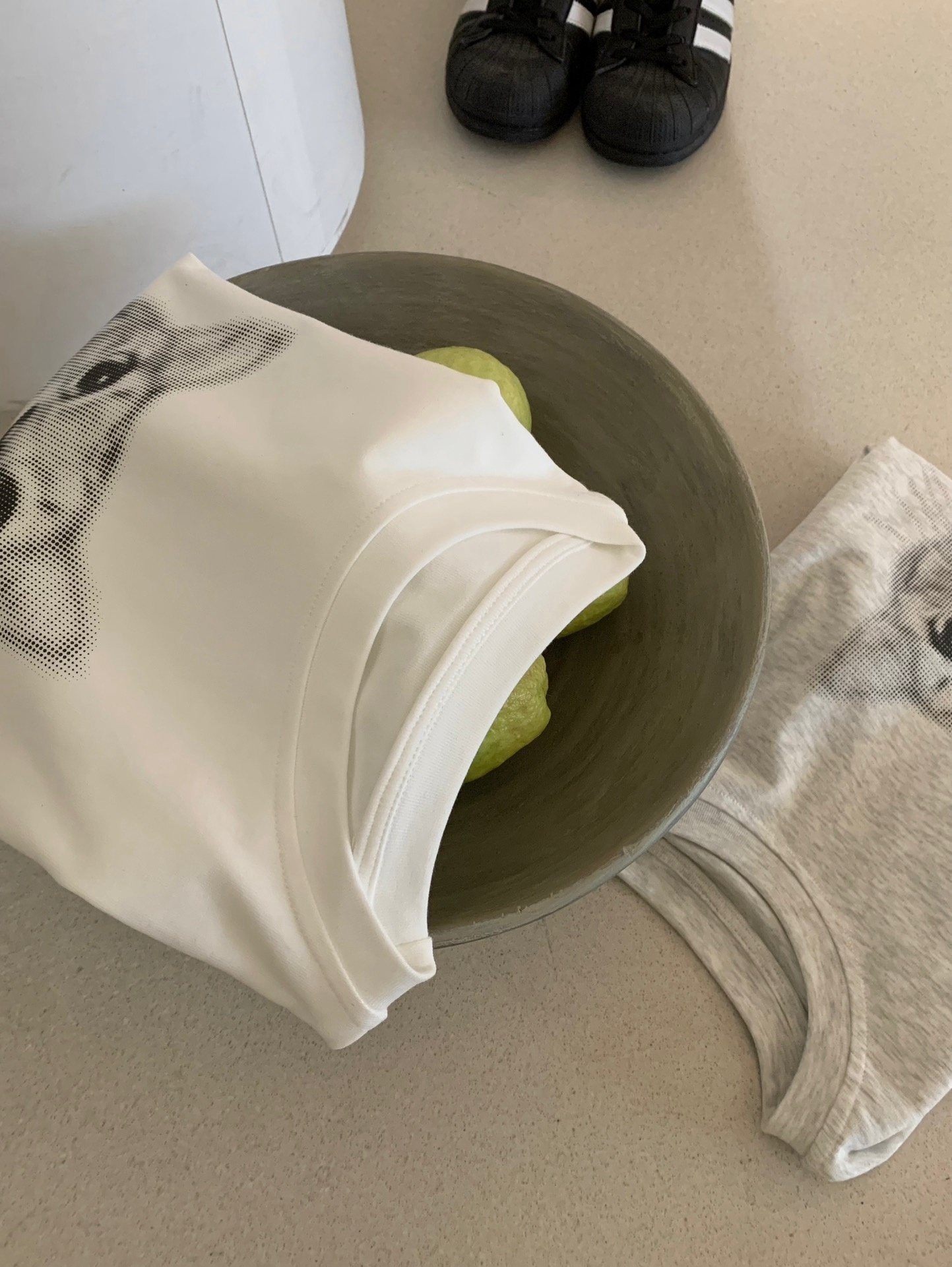 Oh Kitty Roundneck T-shirt Ins风可爱猫咪印花圆领短款Tee ( 2 colours )