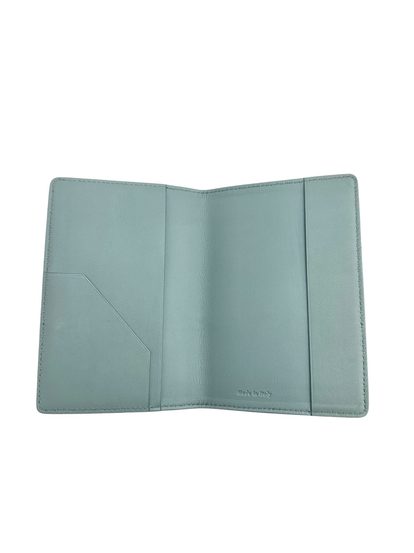 Pre-owned Celine passport holder / Product Code: 061910