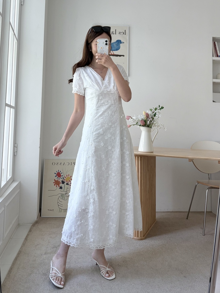 Aurelie Embroidered Dress (White)