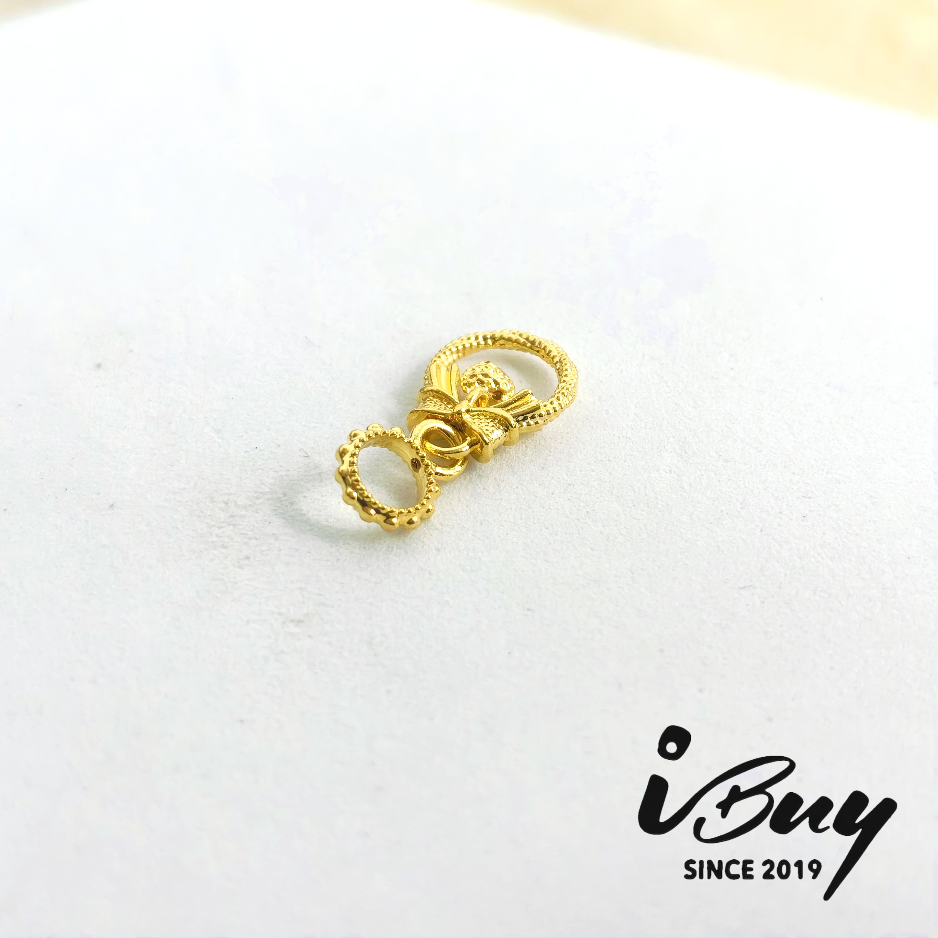 916 HARD GOLD BUTTERFLY & HEART PEACE BUCKLE CHARM BEAD 916 硬金 蝴蝶结平安扣+爱心