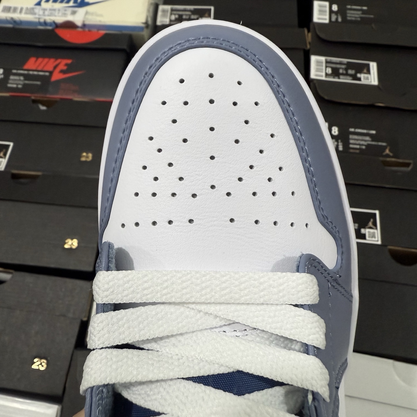 Nike Air Jordan 1 Low “Ashen Slate”553558-414