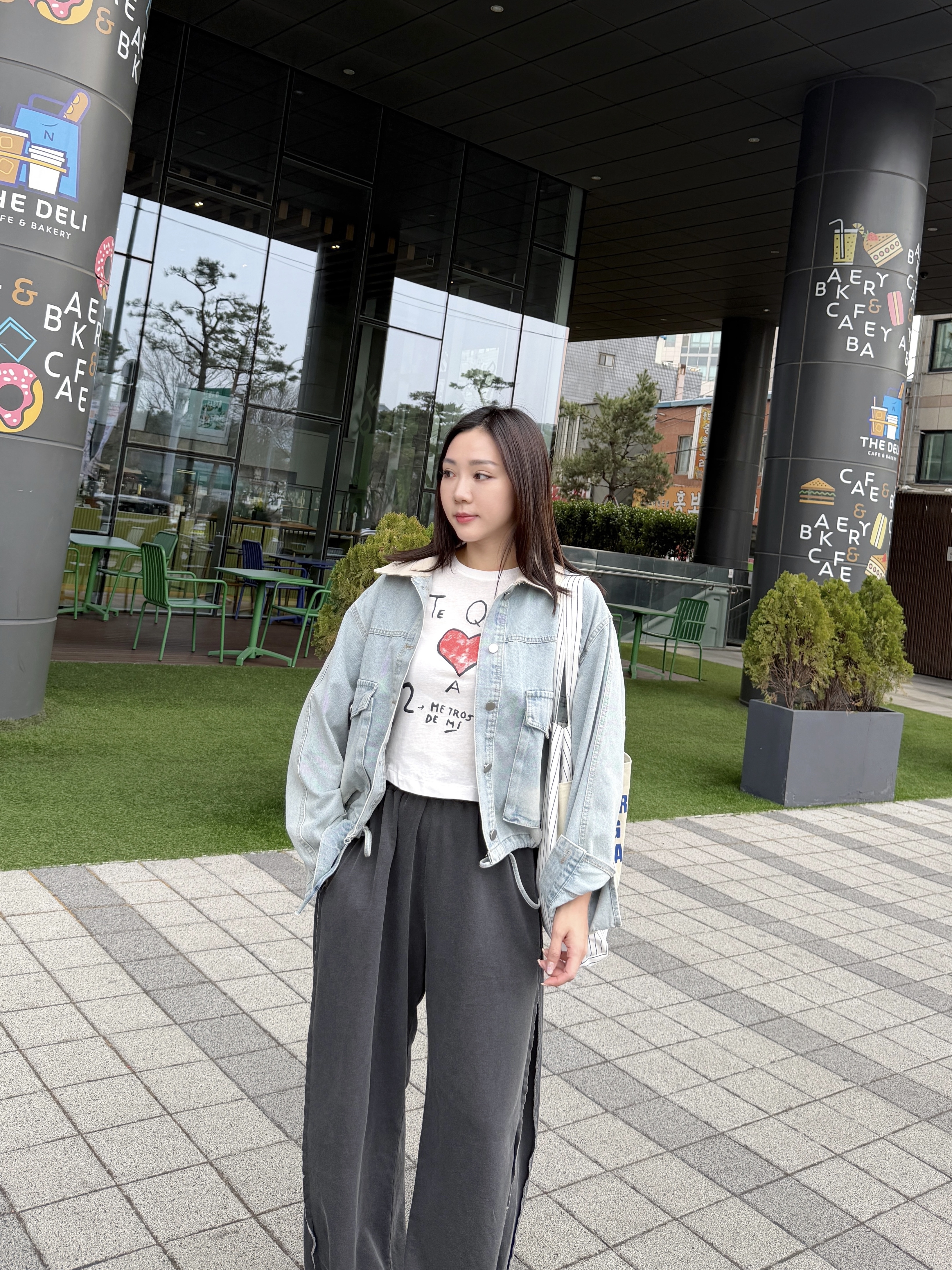 拼色束腳牛仔外套