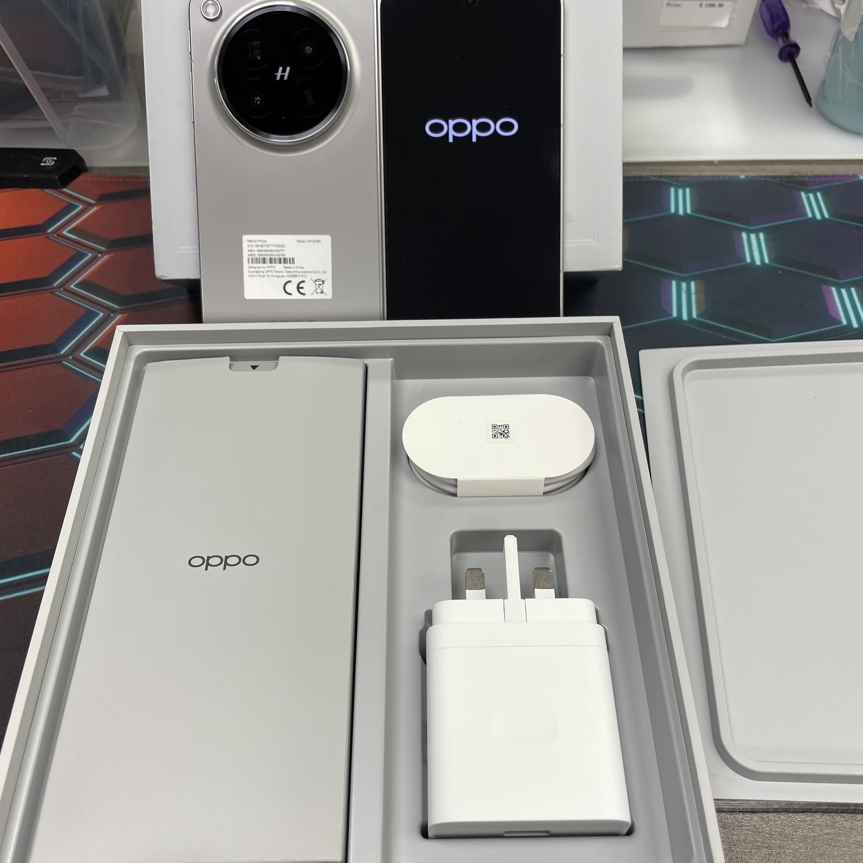 *8154 Oppo Find N6 完美機 16+512GB 灰色 gray