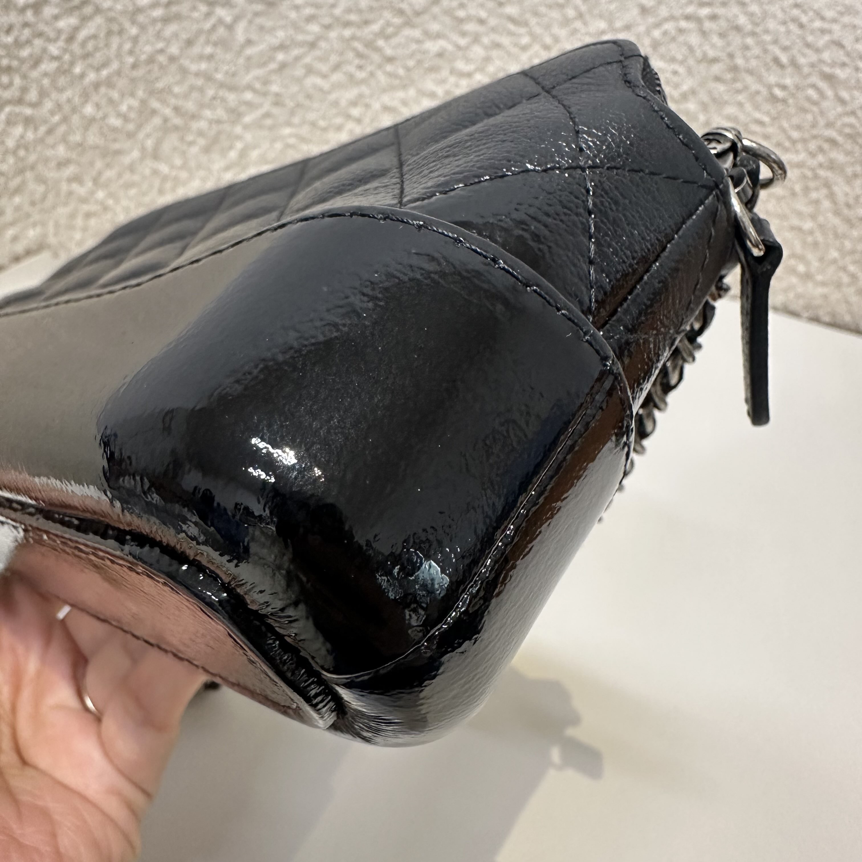 【預訂貨品】Chanel mini 黑金流浪包