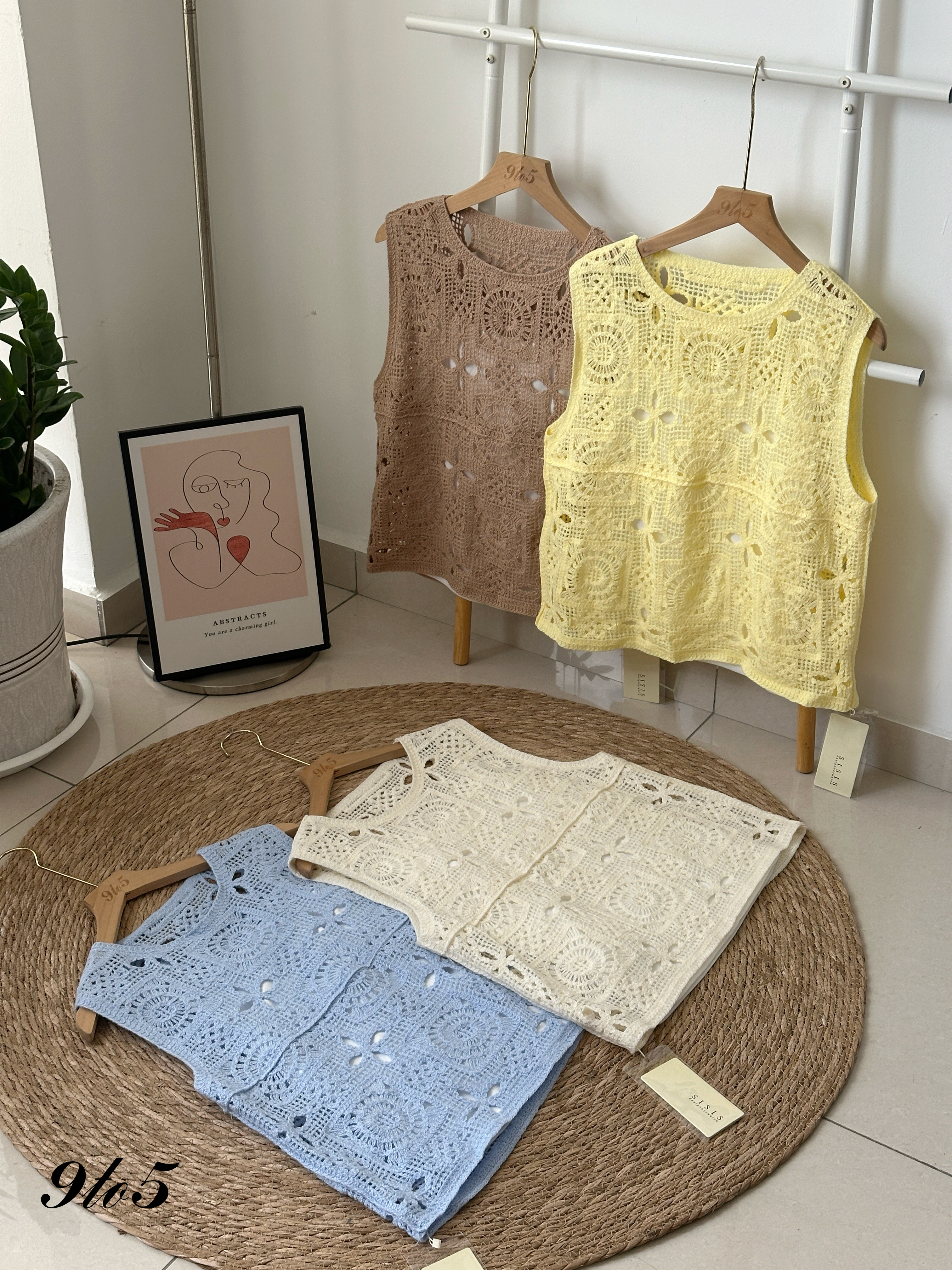 T4129 Sleeveless Bohemian Top - 4 Colors 