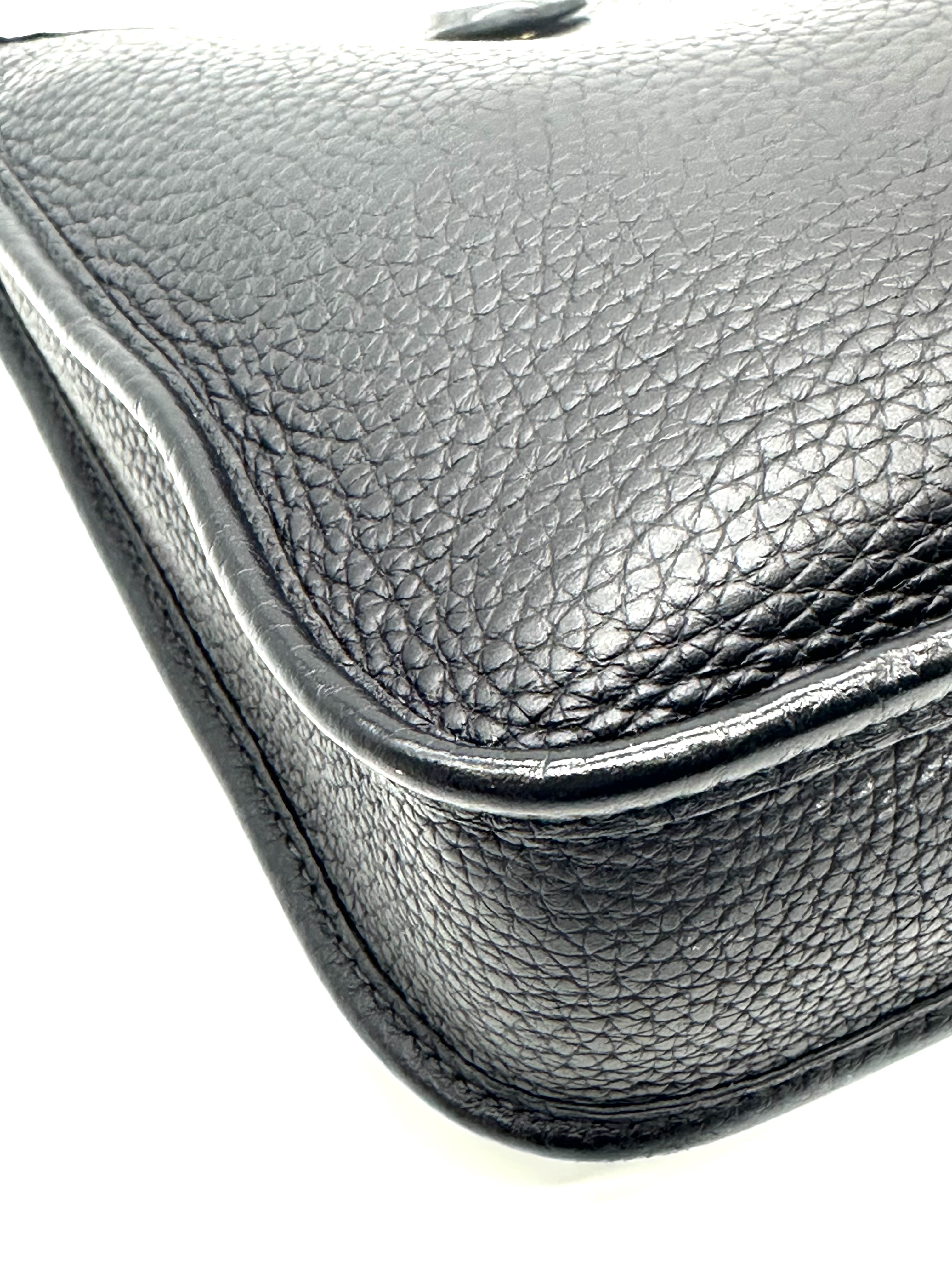 Pre-Owned HERMÉS Mini E Stamp B / Product Code: 26042102