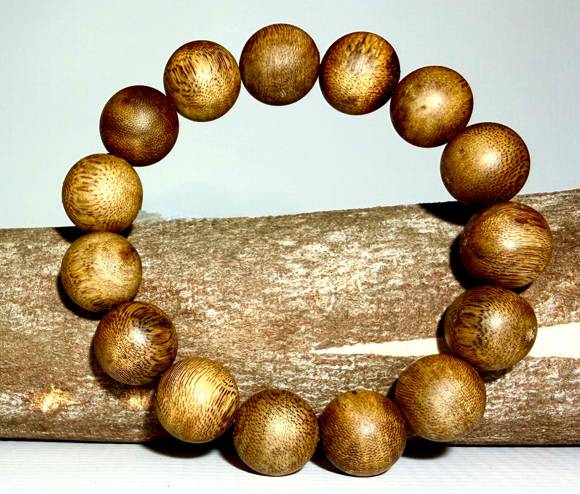 沉香手串 15mm單圈12克 (限香港地區發售及實體店交收) 