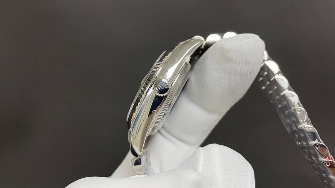 🌐今日推荐 劳力士 日志 棕榈叶 橄榄绿 36mm 自动上链机械 顶级品质 出货实拍✈️