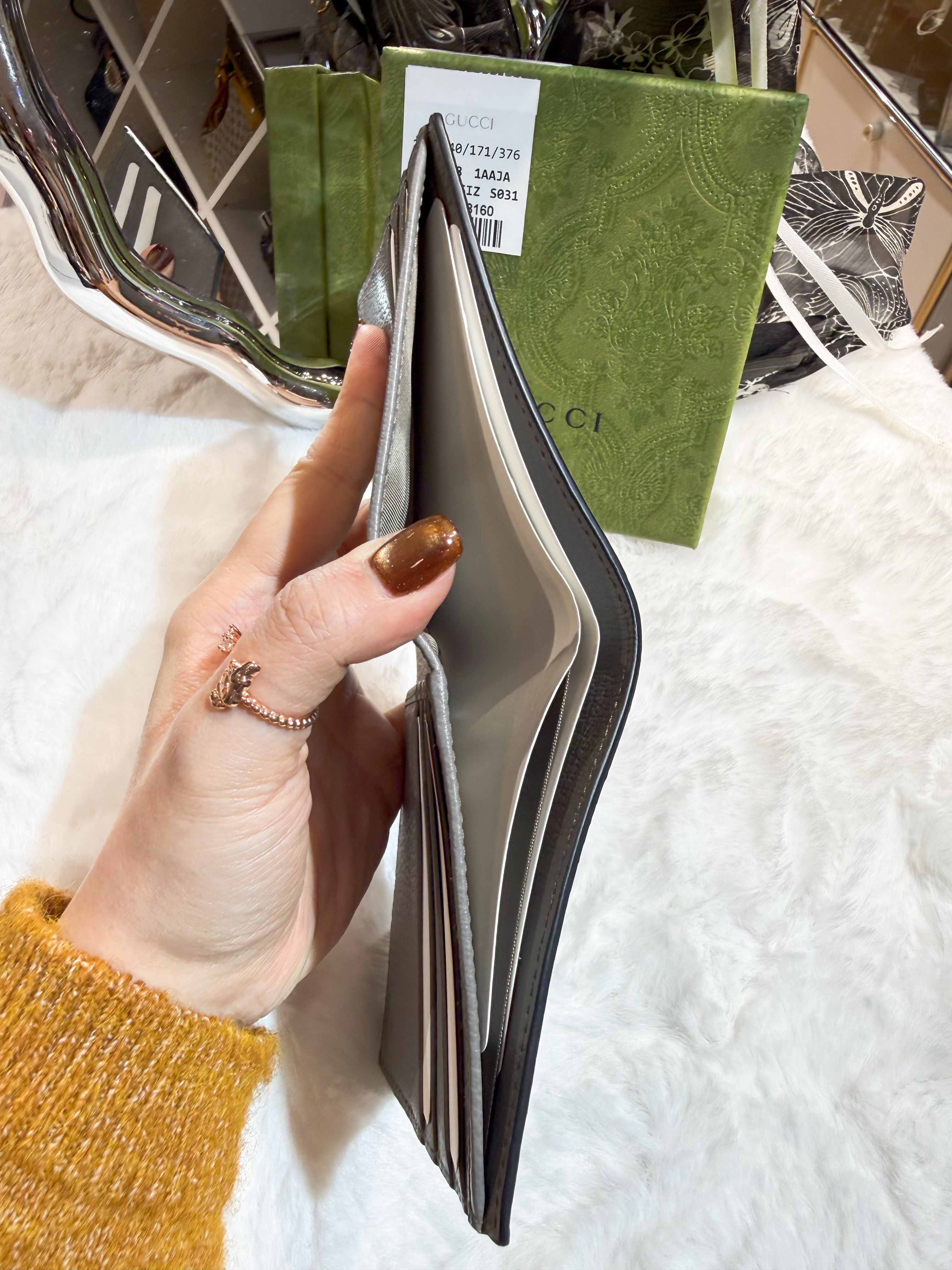 Gucci bi fold wallet 738/blk/grey