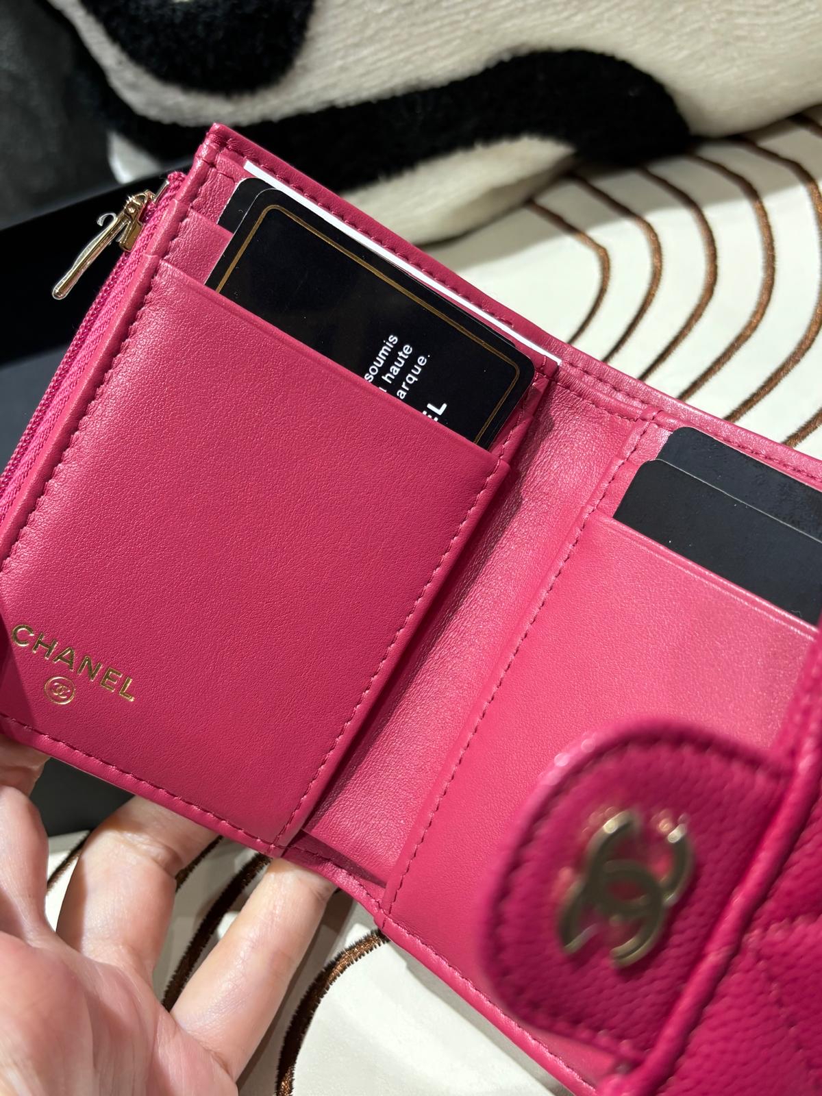 全新 Chanel Classic wallet Calfskin 100%Authentic, 100%New 全新未使用品 ✅card  ✅dust bag ✅box