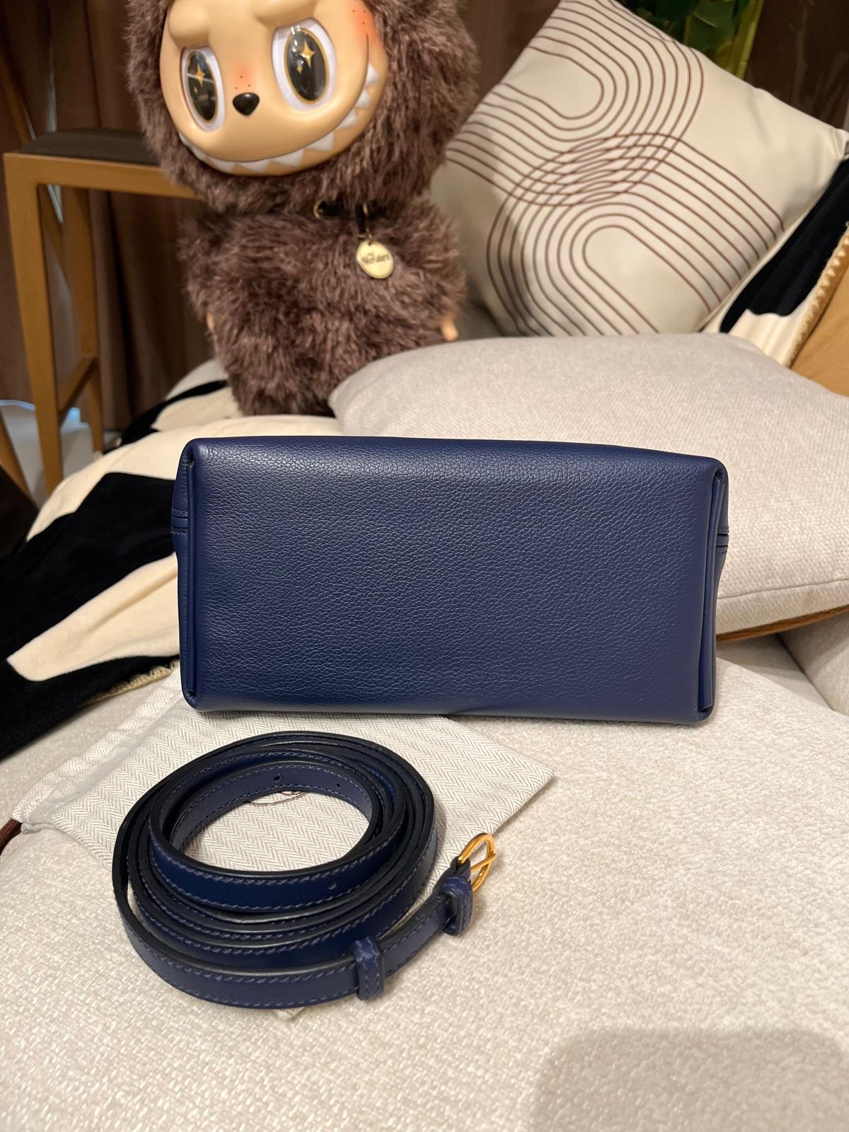 Hermes Mini 2424 Blue Nuit Stamp Z 100%Authentic, 98%New ✅Dust bag✅Box
