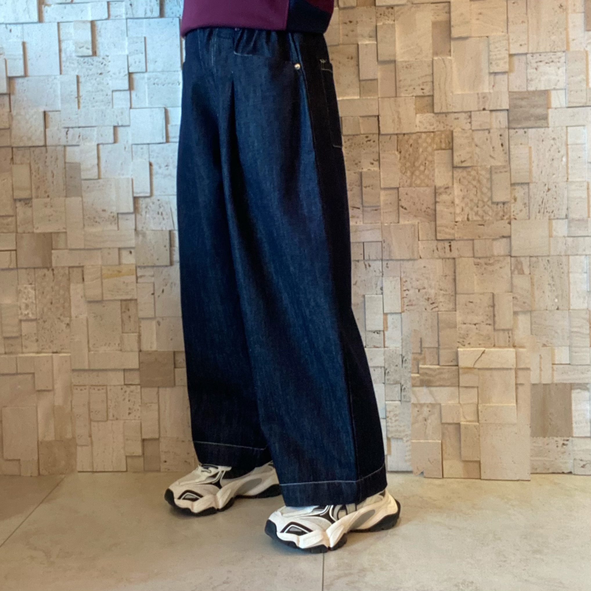 B00558 闊身牛仔布褲