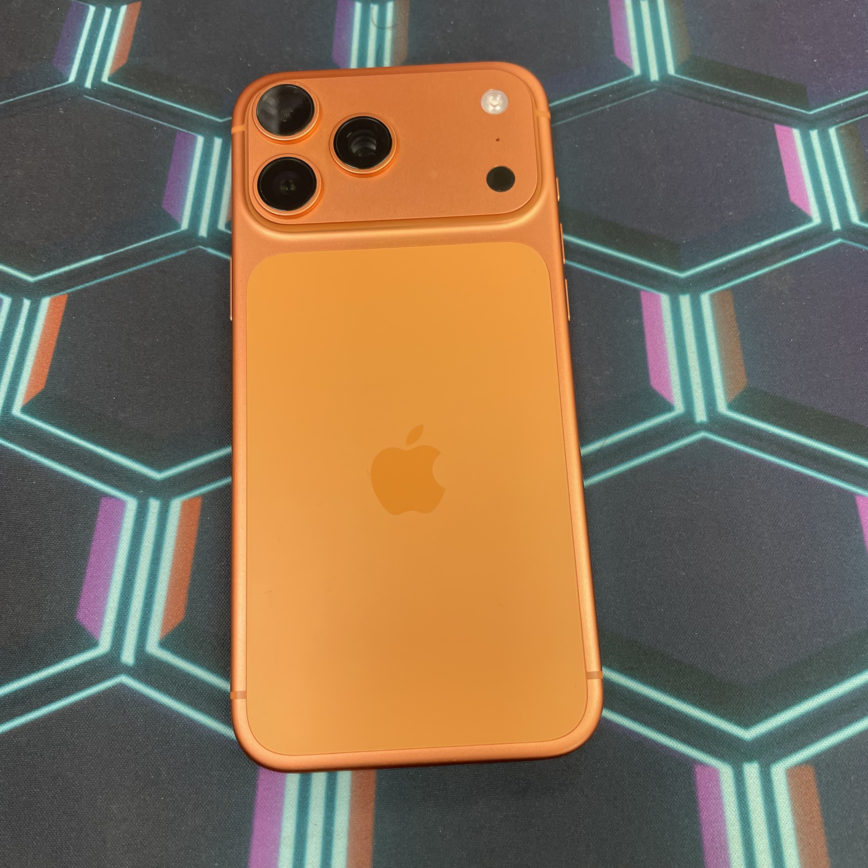 *8358 17 pro max 完美機 256GB 電100 橙色 orange