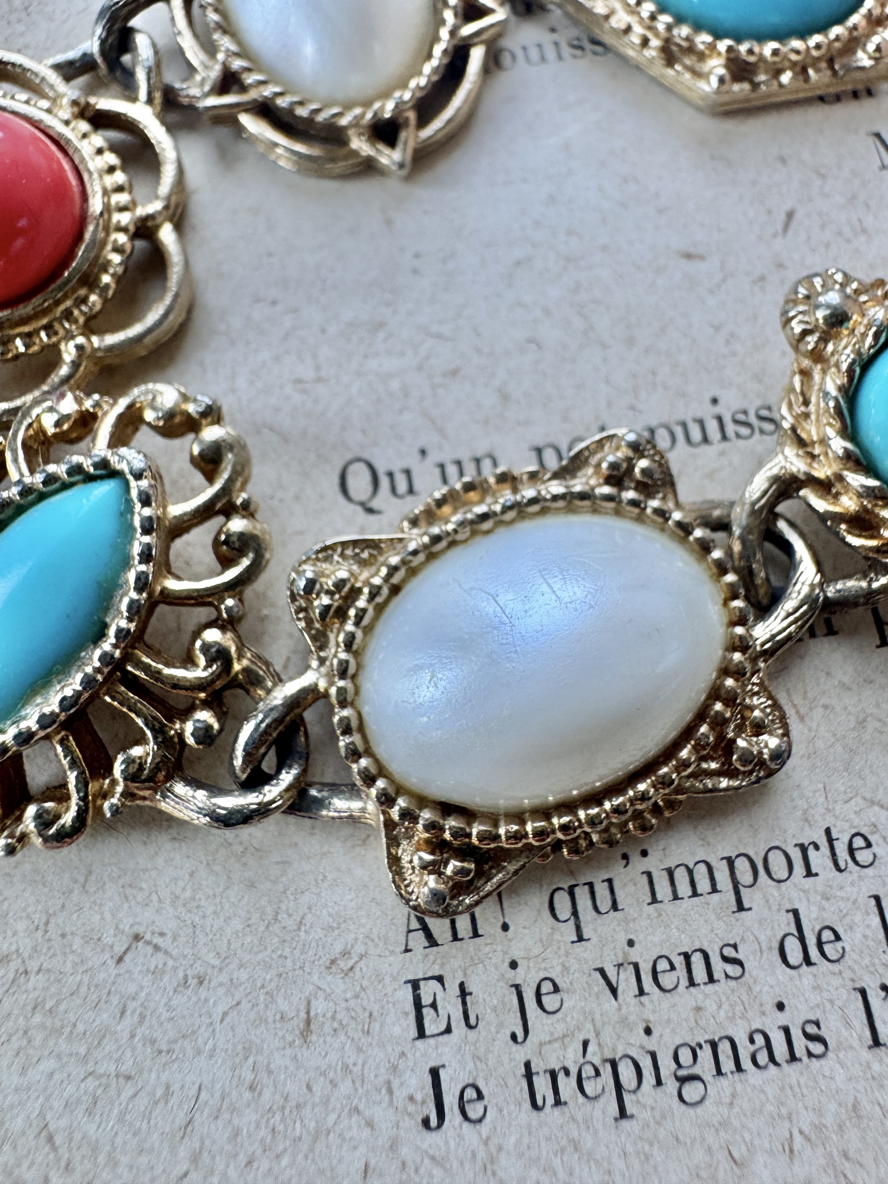 Vintage Sarah Coventry Made in Canada Victorian Revival Style Bracelet (MT2643)