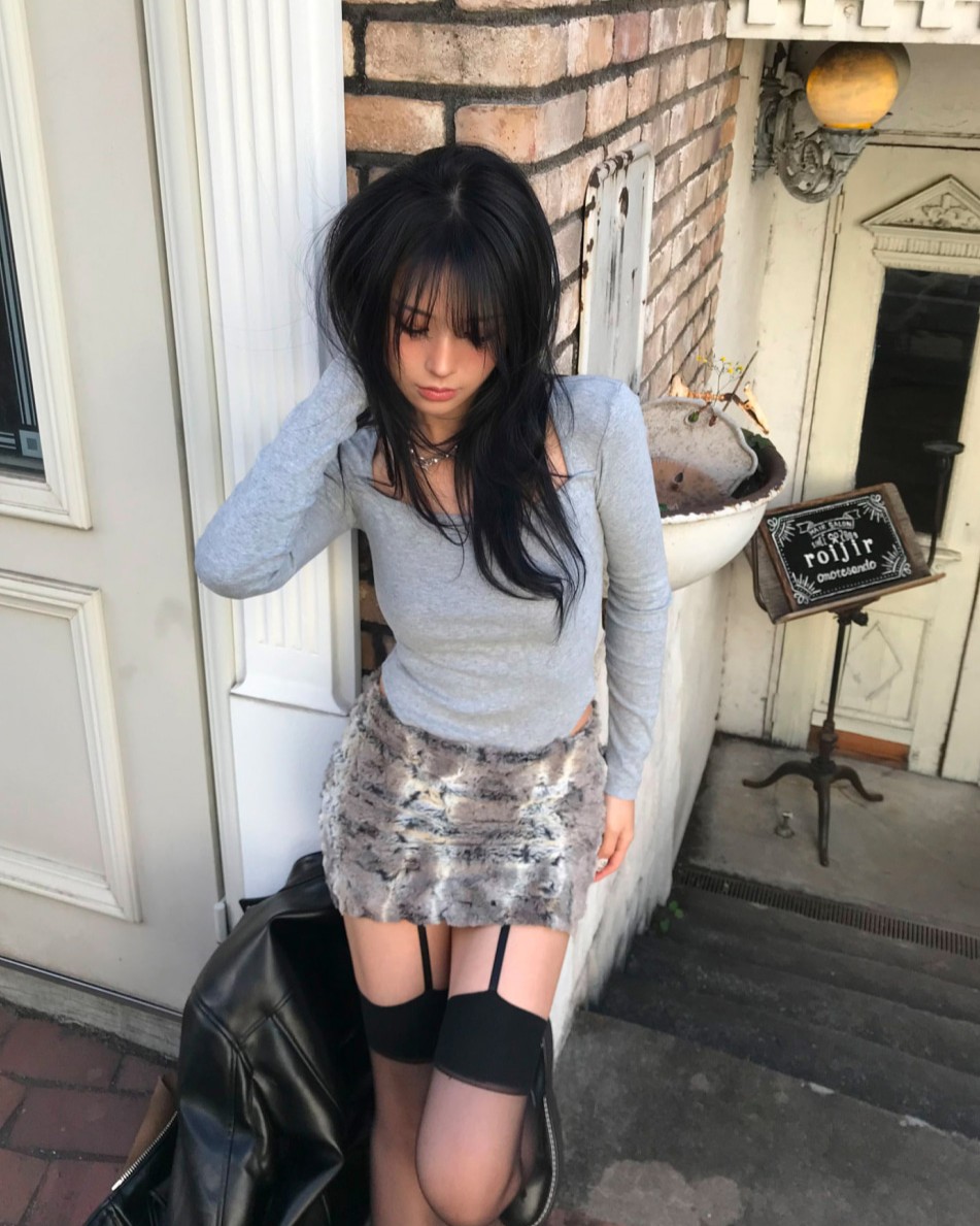 Shiny Fur Skirt (In pants)