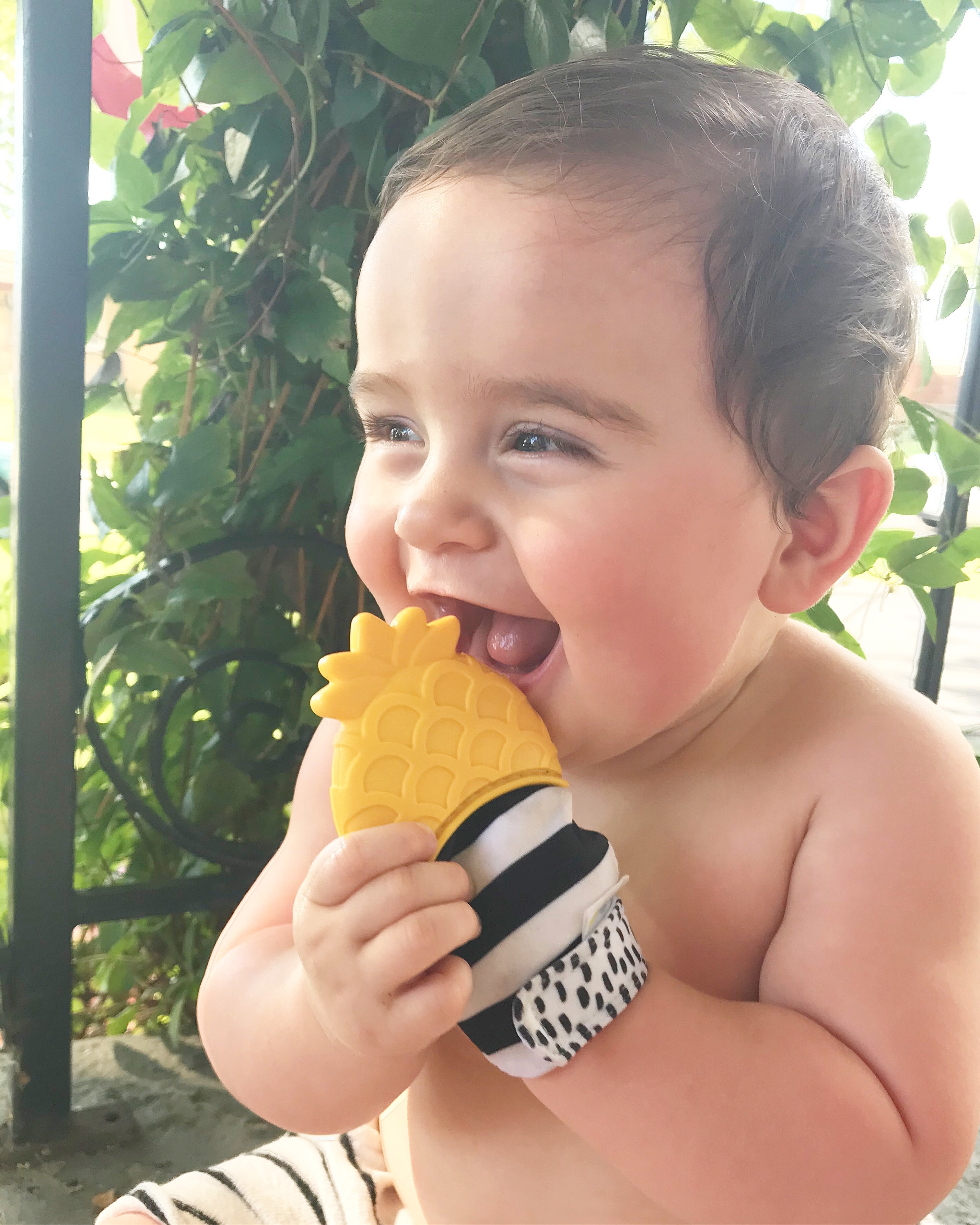 Teething Mitten - Pineapple