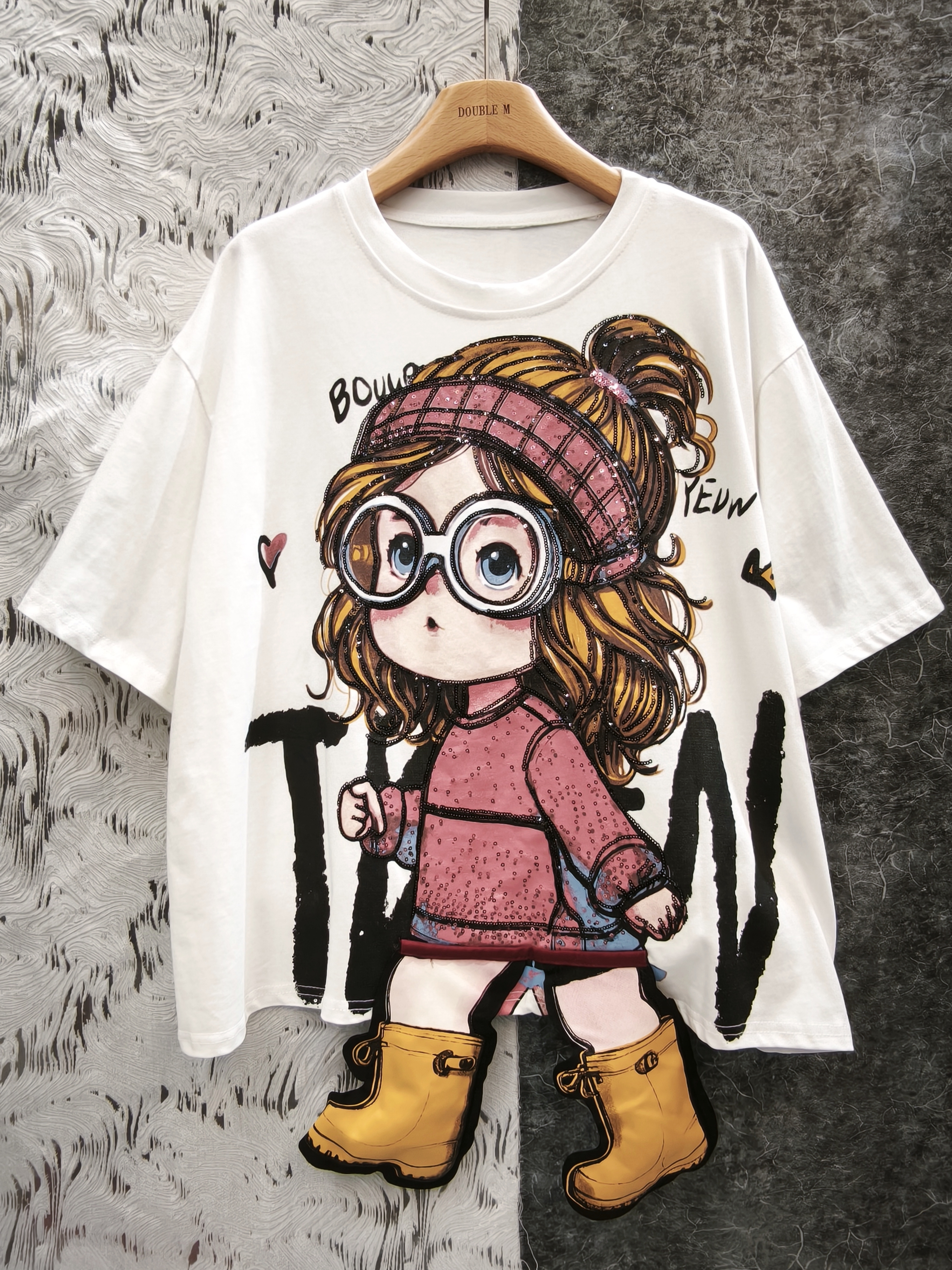 立體腳仔四眼妹T